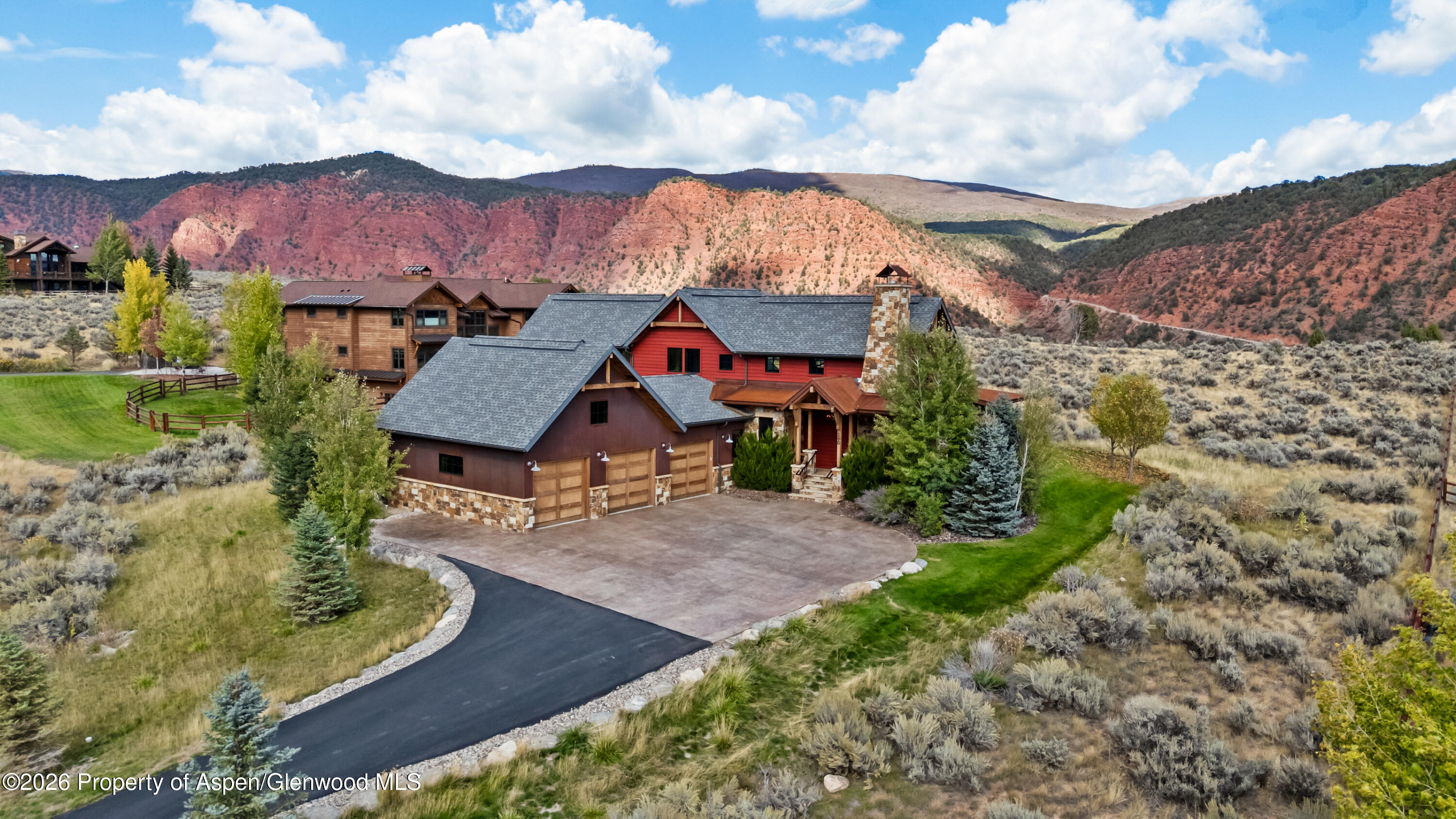 160 Red Cliff Circle — photo
