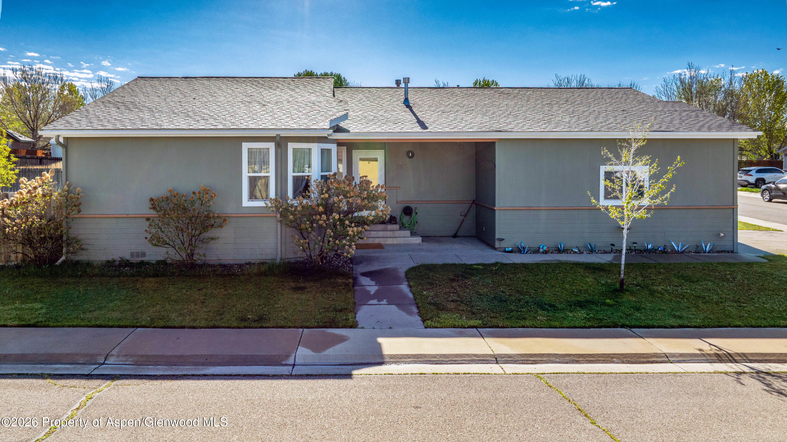624 Bristlecone Way — photo