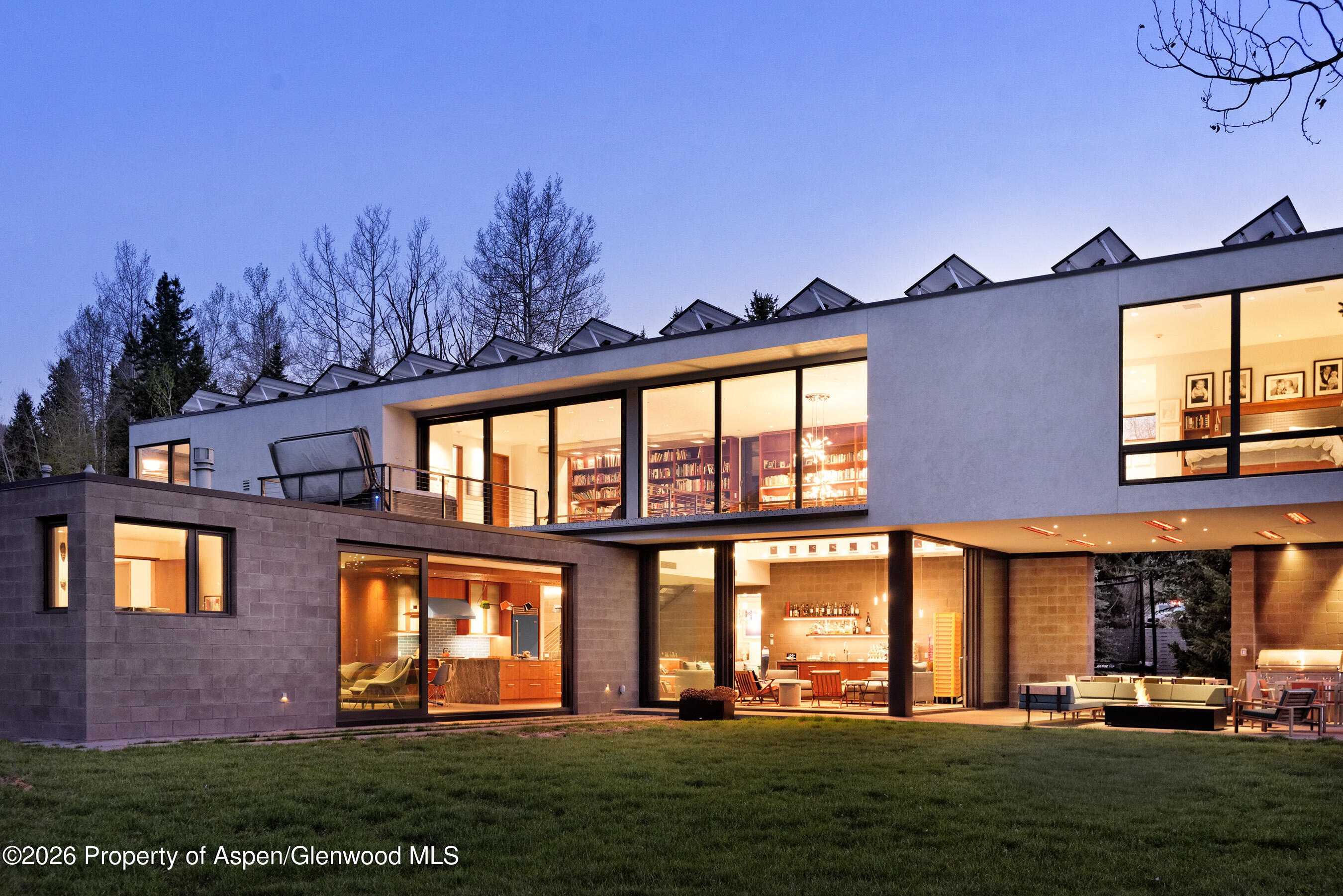 1350 Mountain View Drive — photo