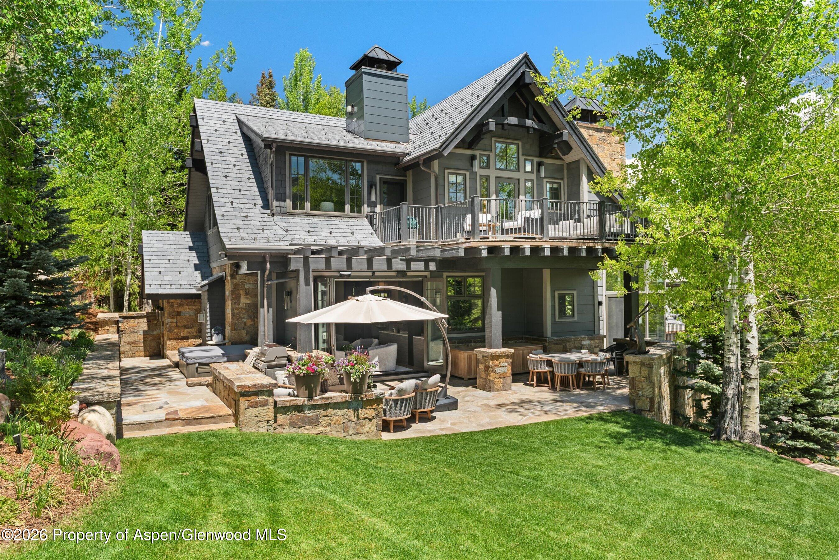 15 S Willow Court — photo