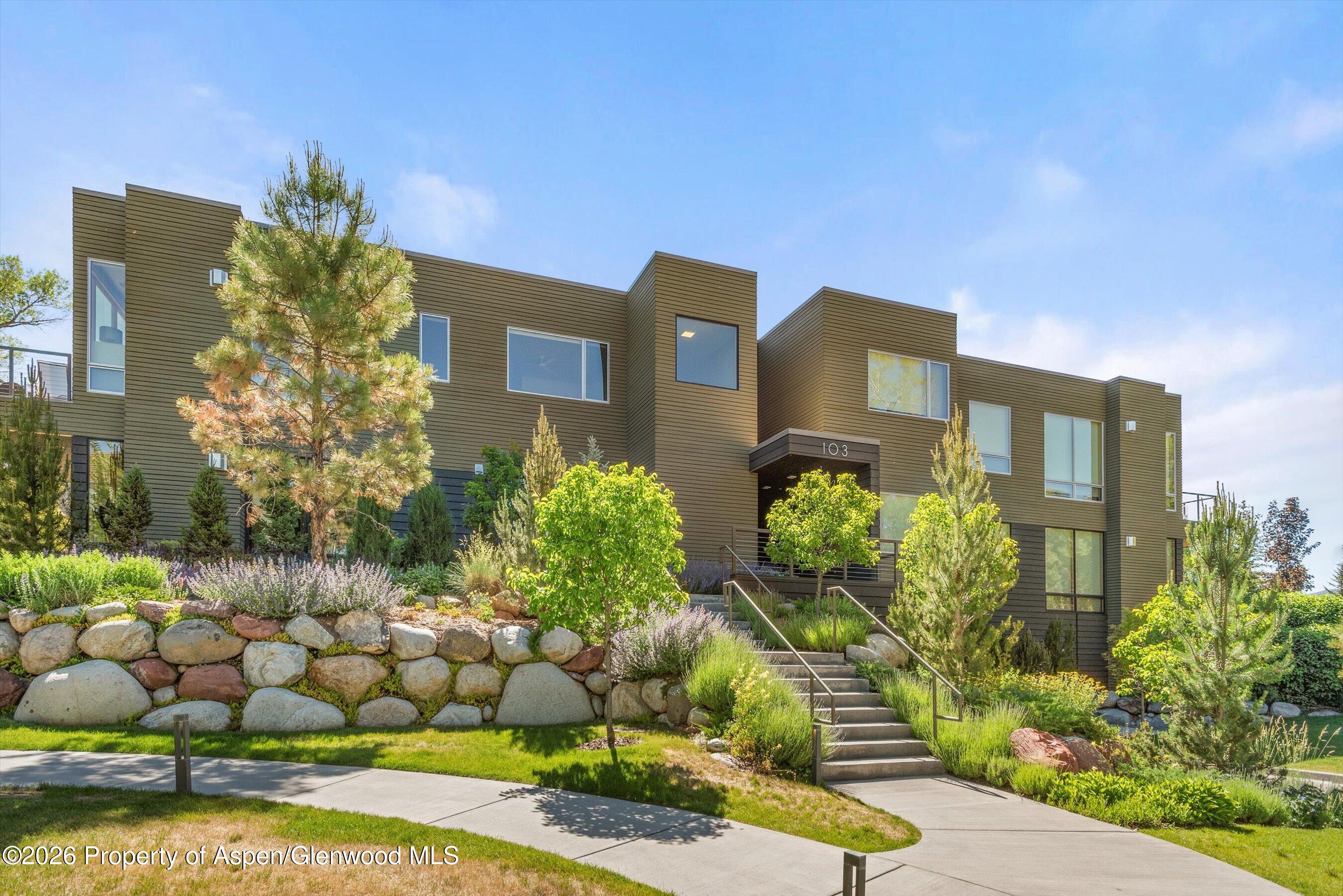 103 Willits Way 201 — photo