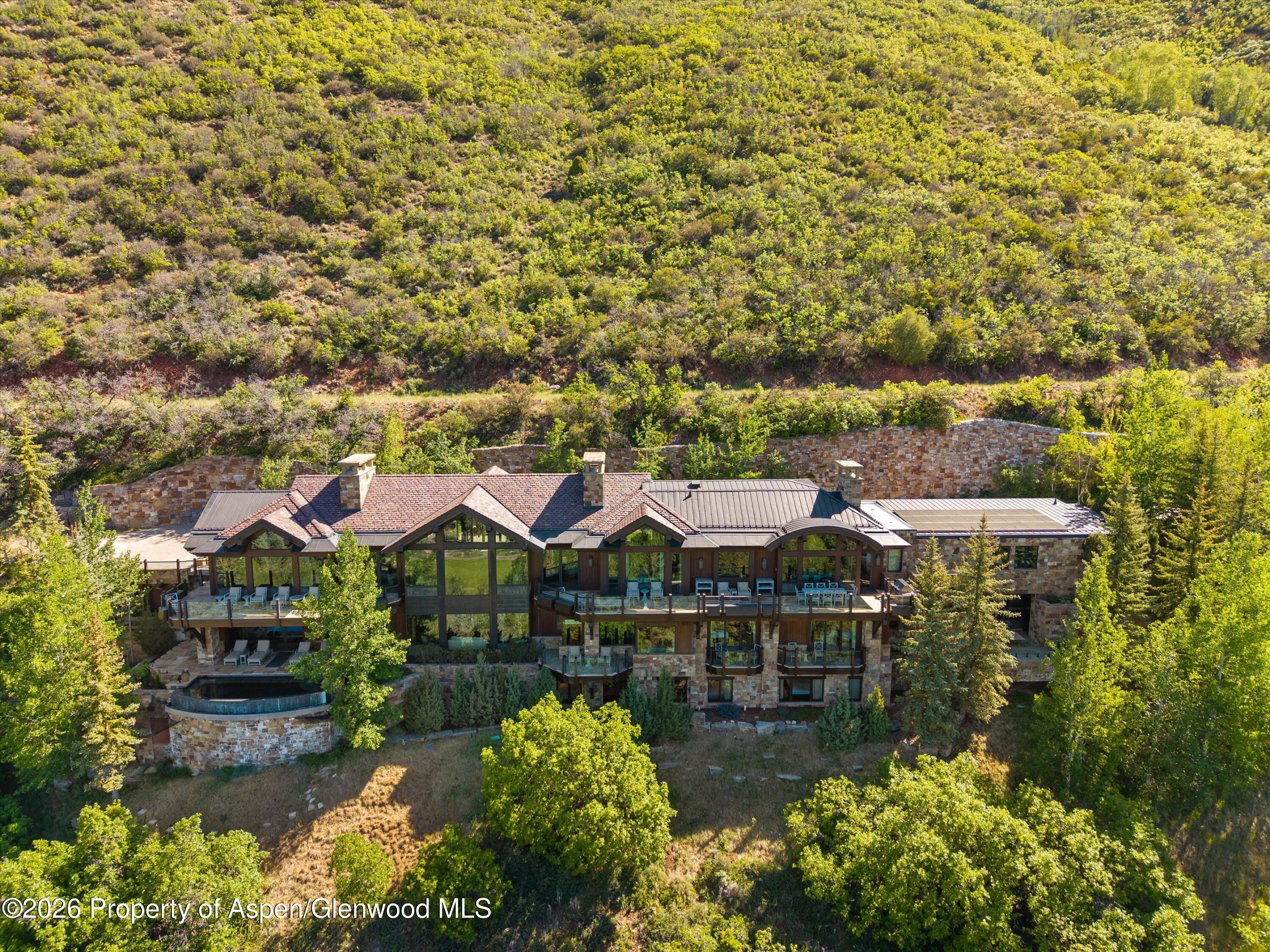 155 & 200 Sabin Drive — photo