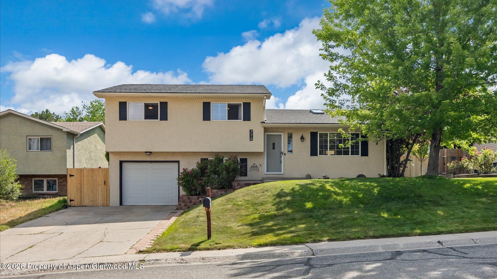 774 Buckeye Court — photo