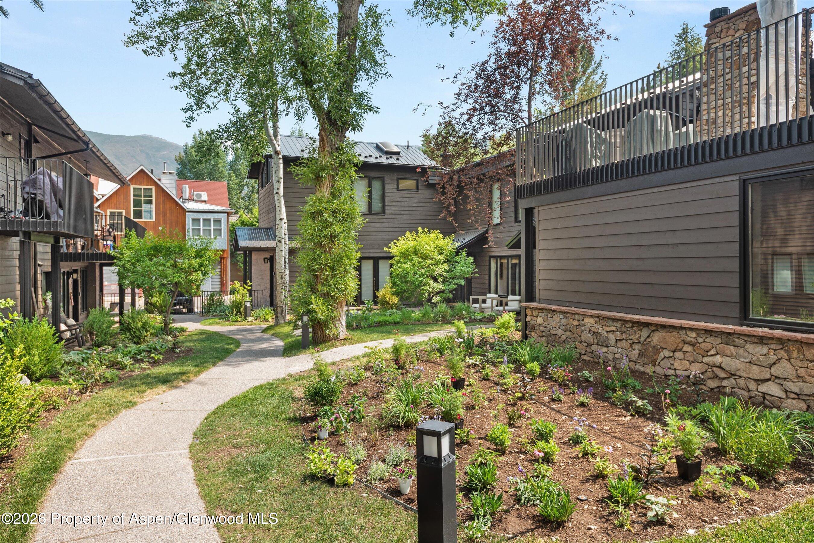 960 E Durant Avenue 6 — photo