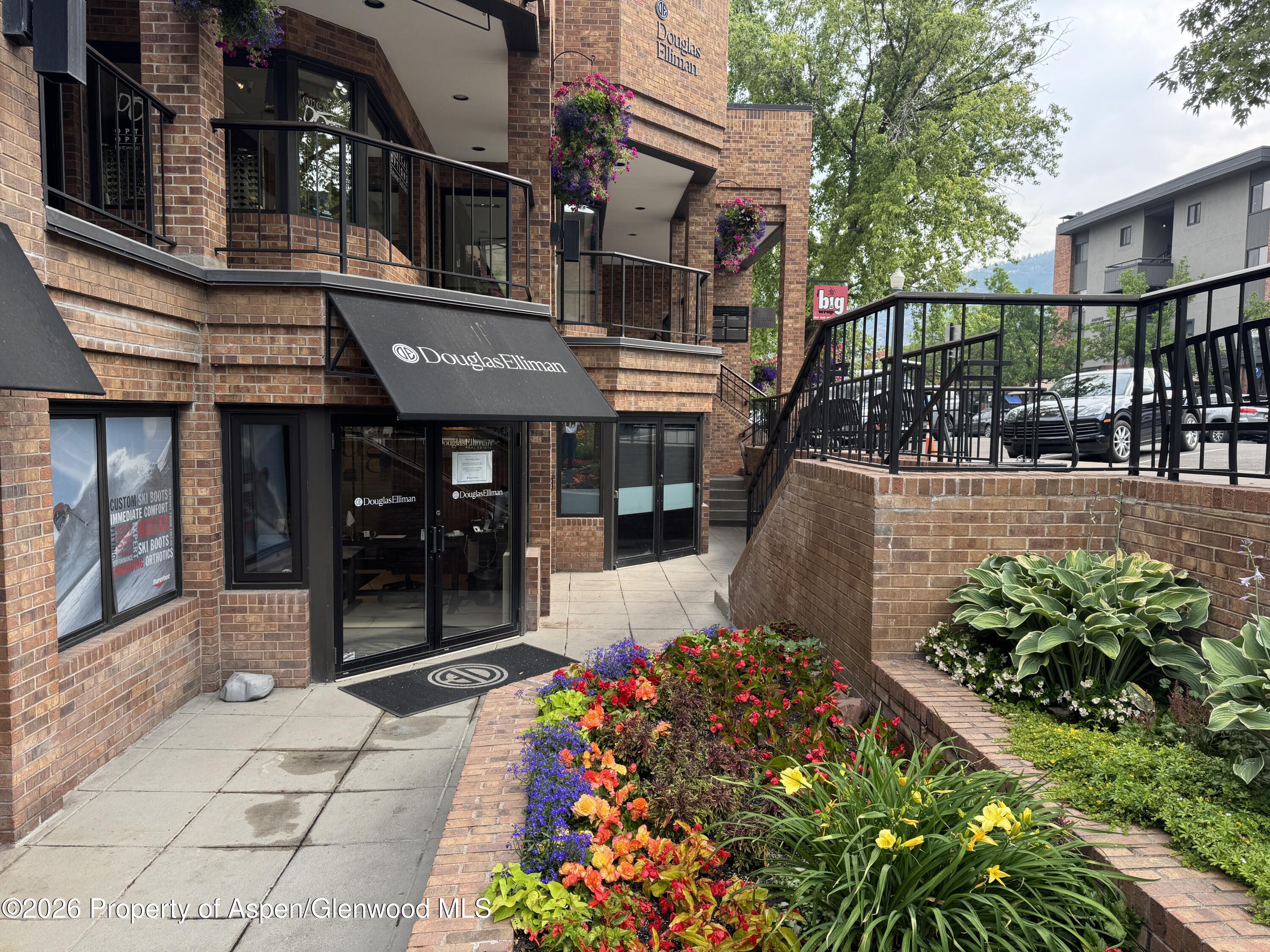 520 E Durant Avenue 102 — photo