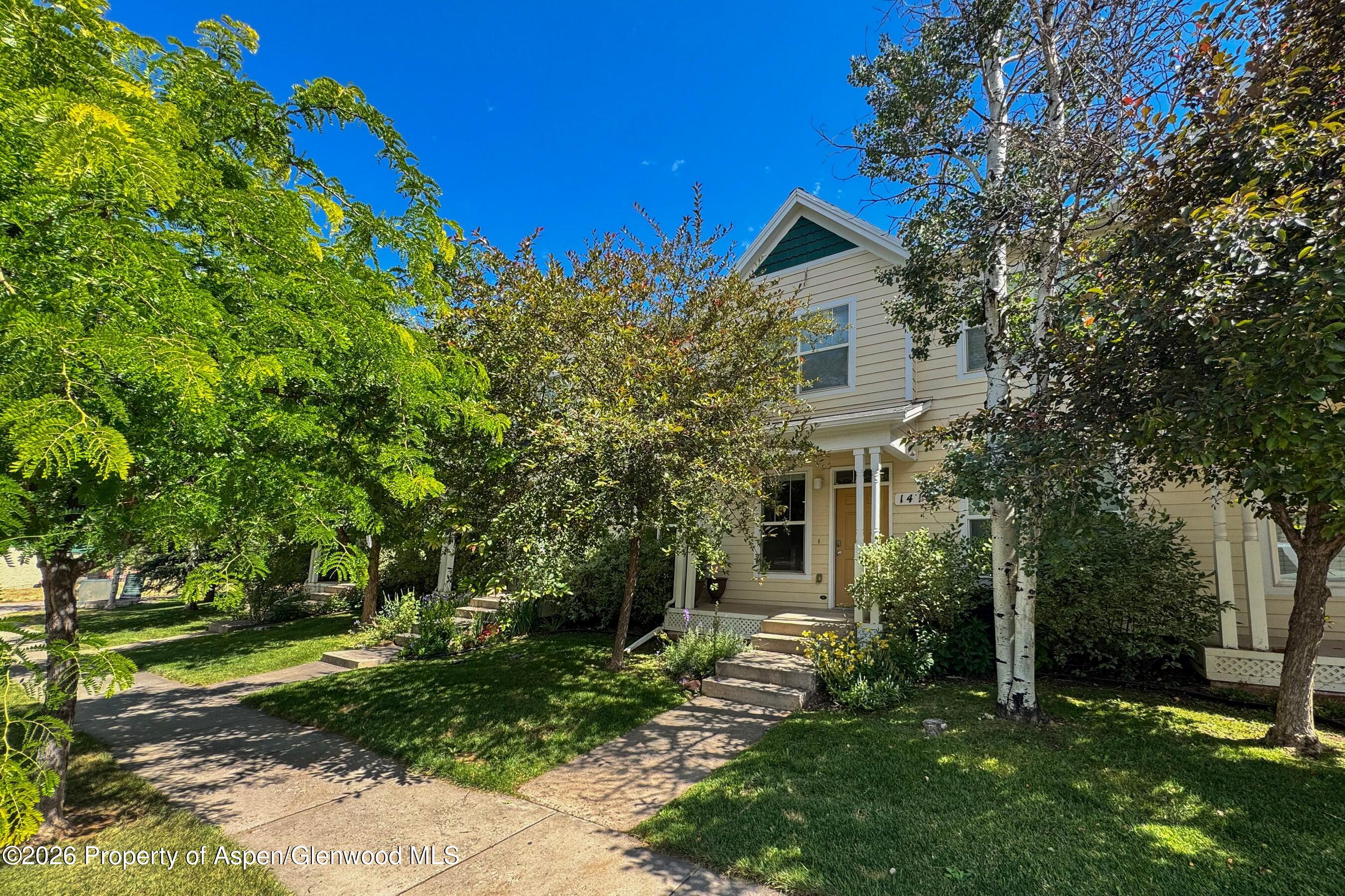 1416 Darrow Alley — photo