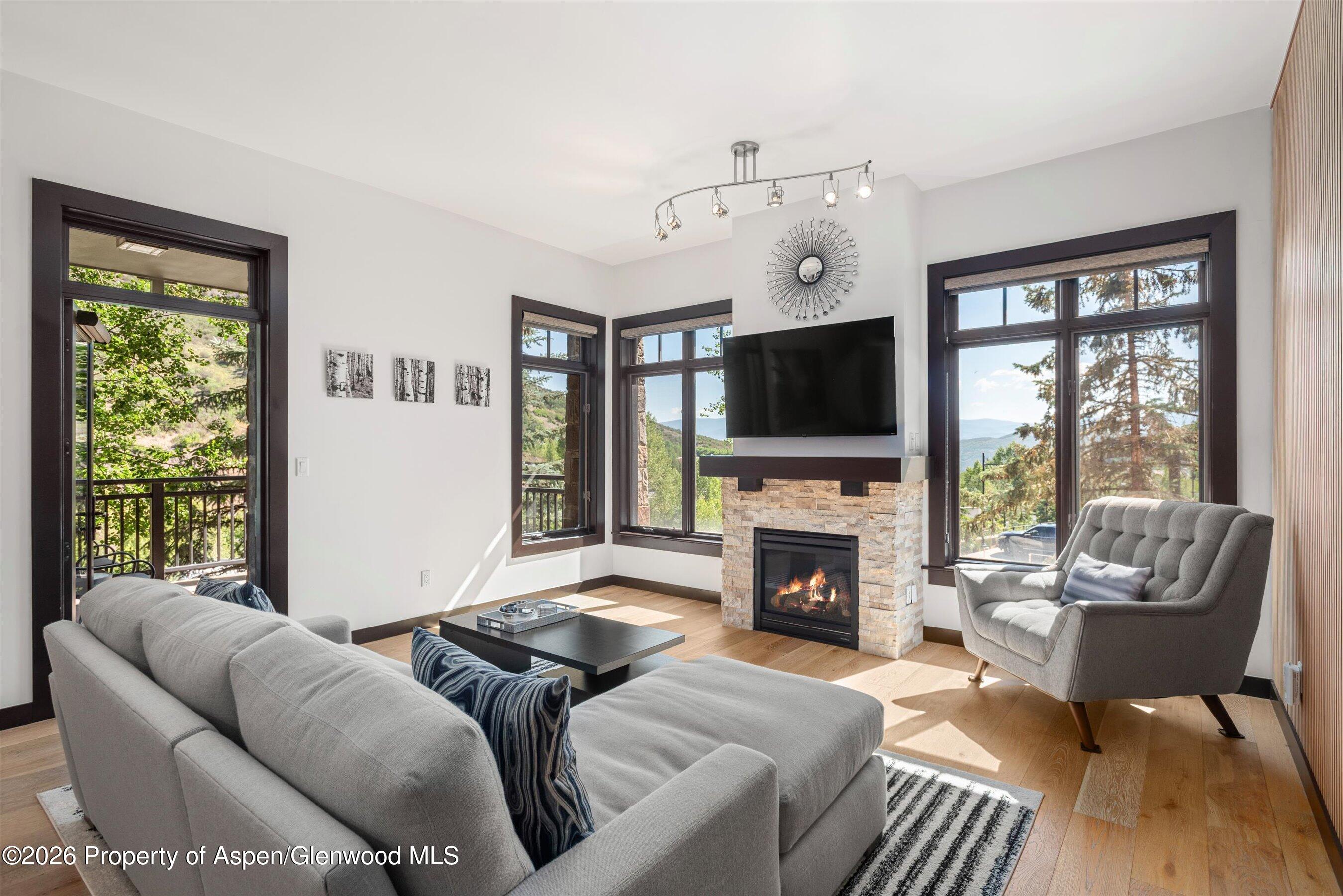 60 Carriage Way 3032 — photo