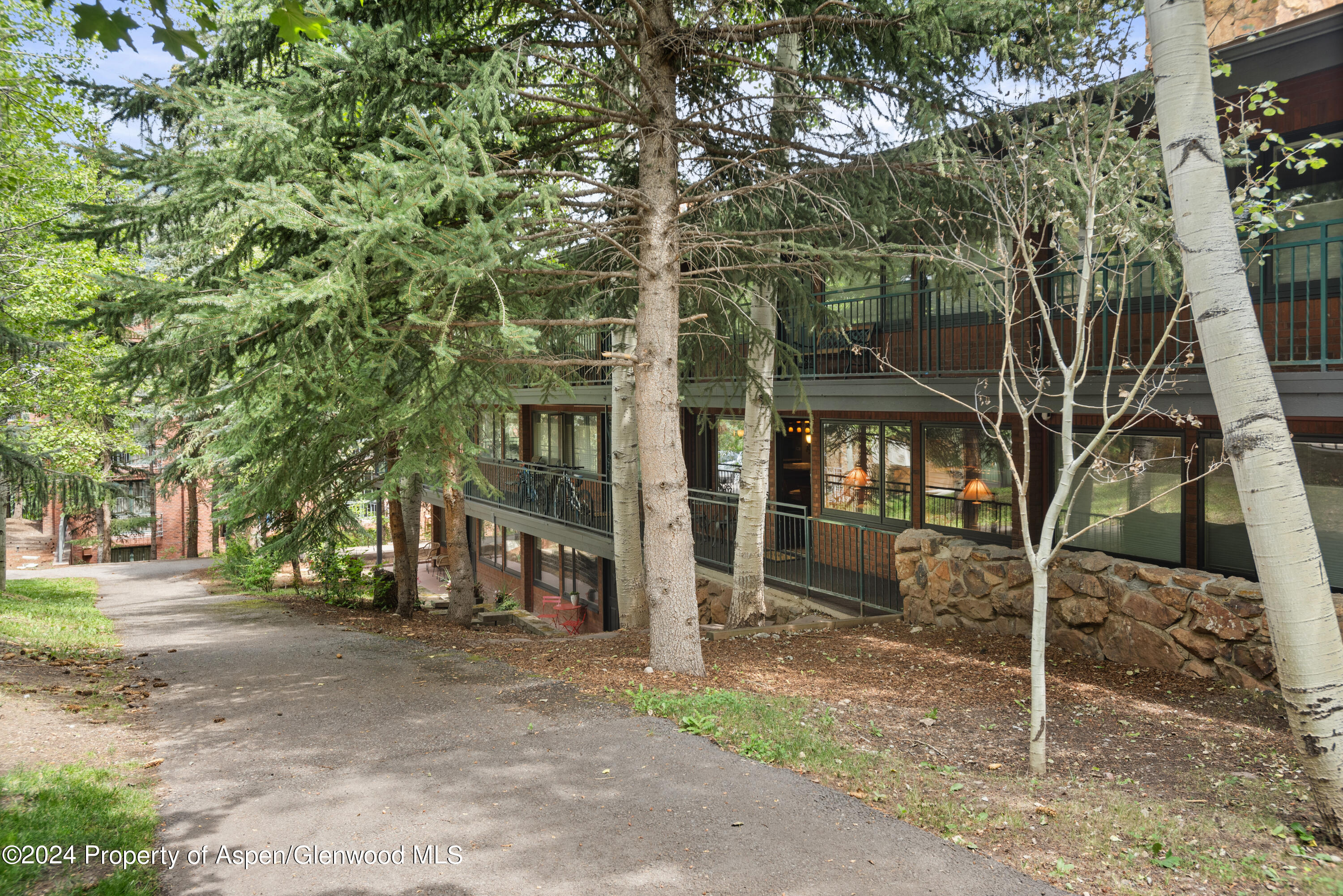 731 S Mill Street 2C — photo