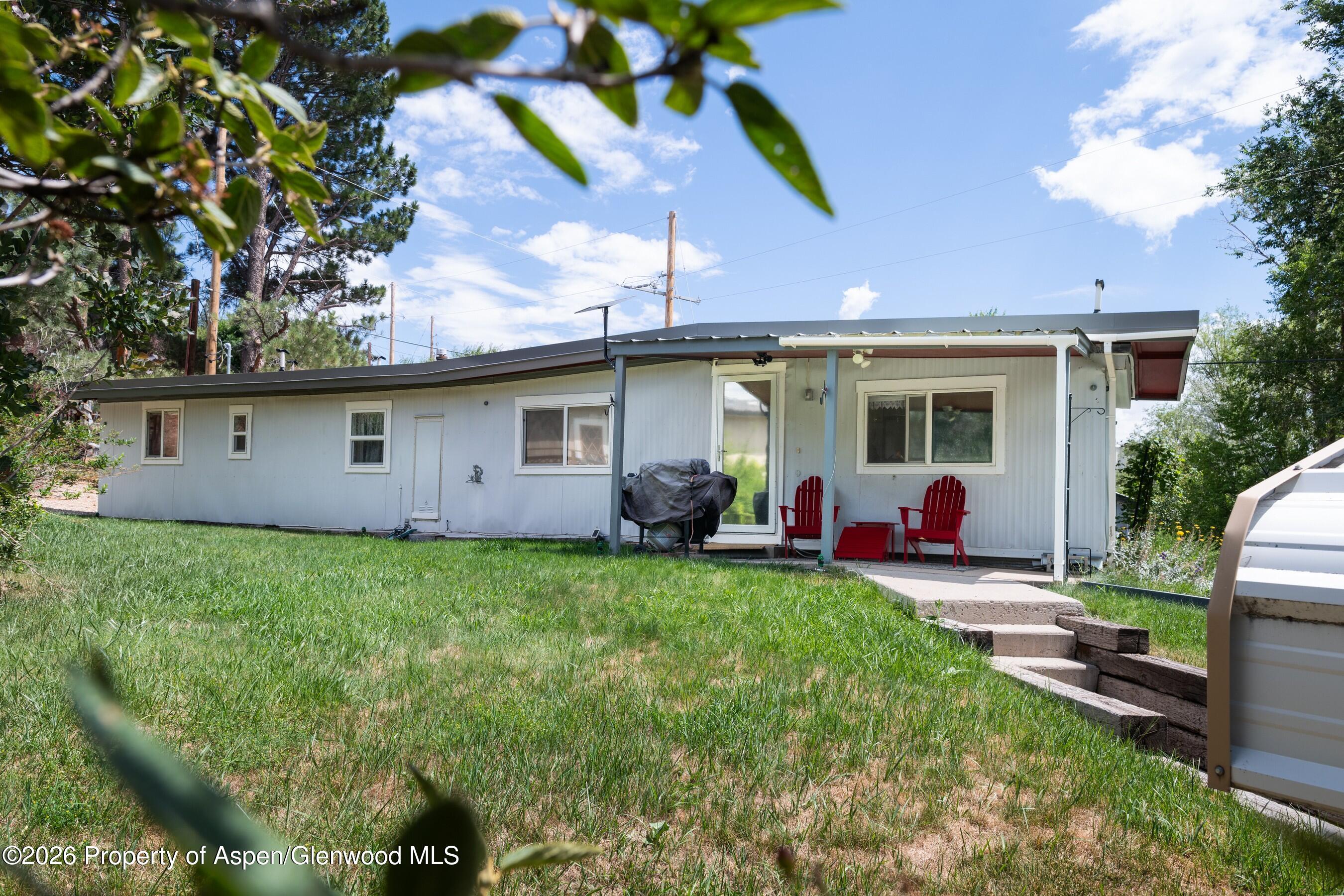 8 Navajo Street — photo