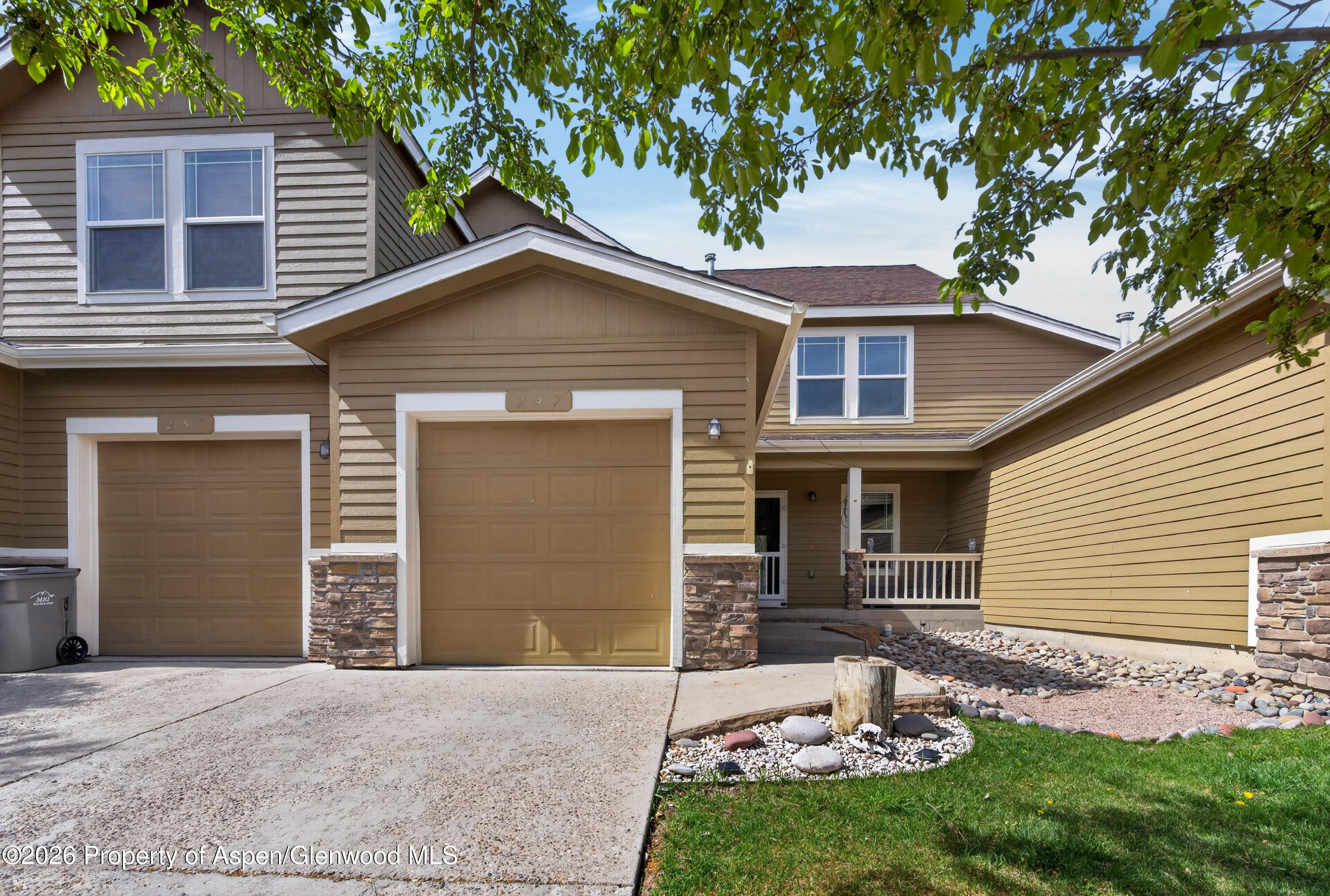 247 E Capital Court — photo