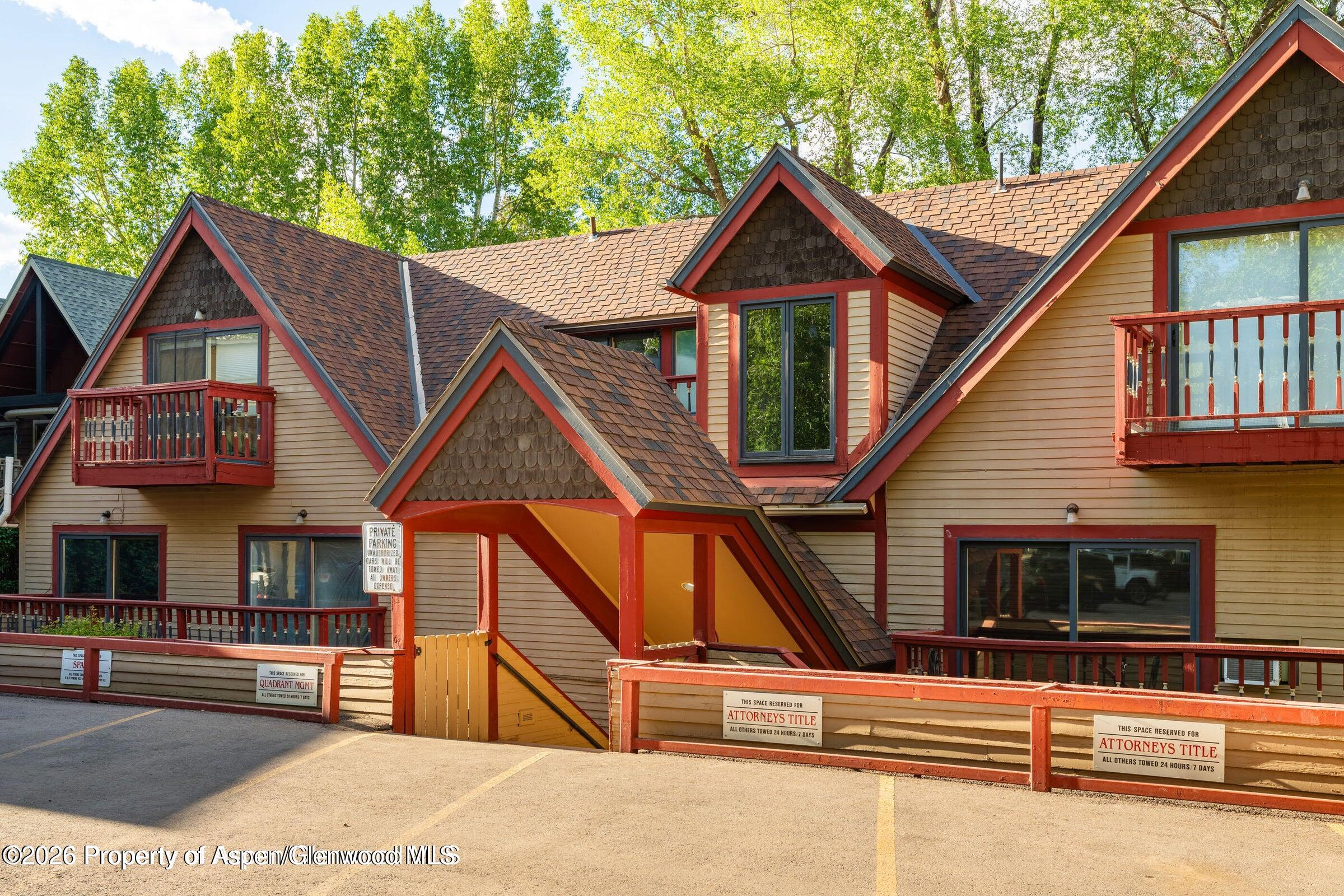 715 W Main Street 201, 202 & 203 — photo
