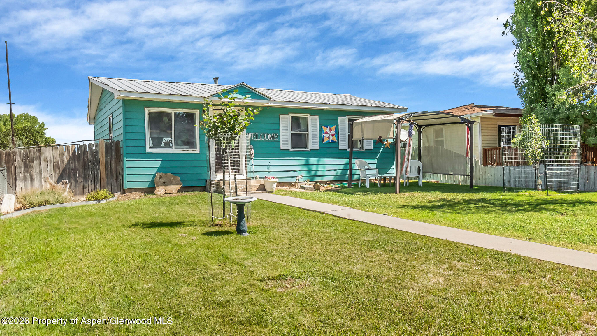 212 W Rio Blanco Avenue — photo