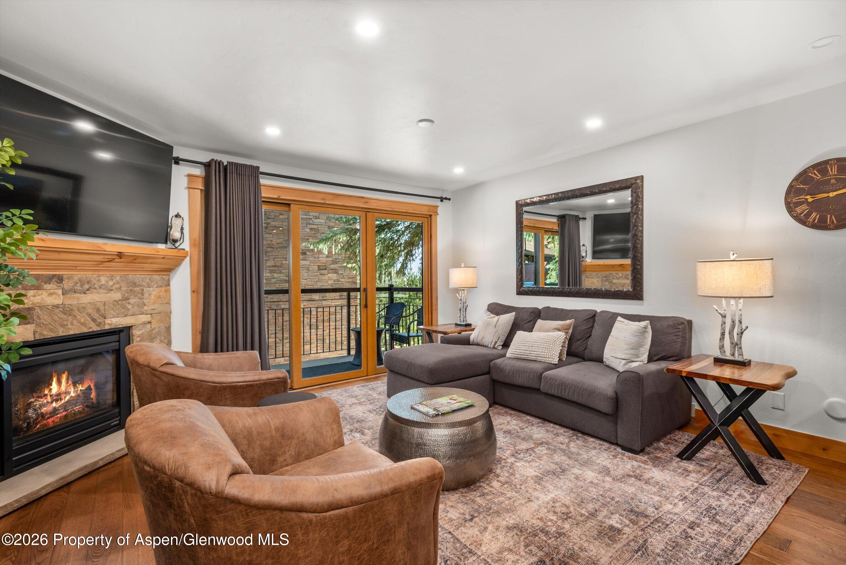 400 Wood Road H-2113 — photo