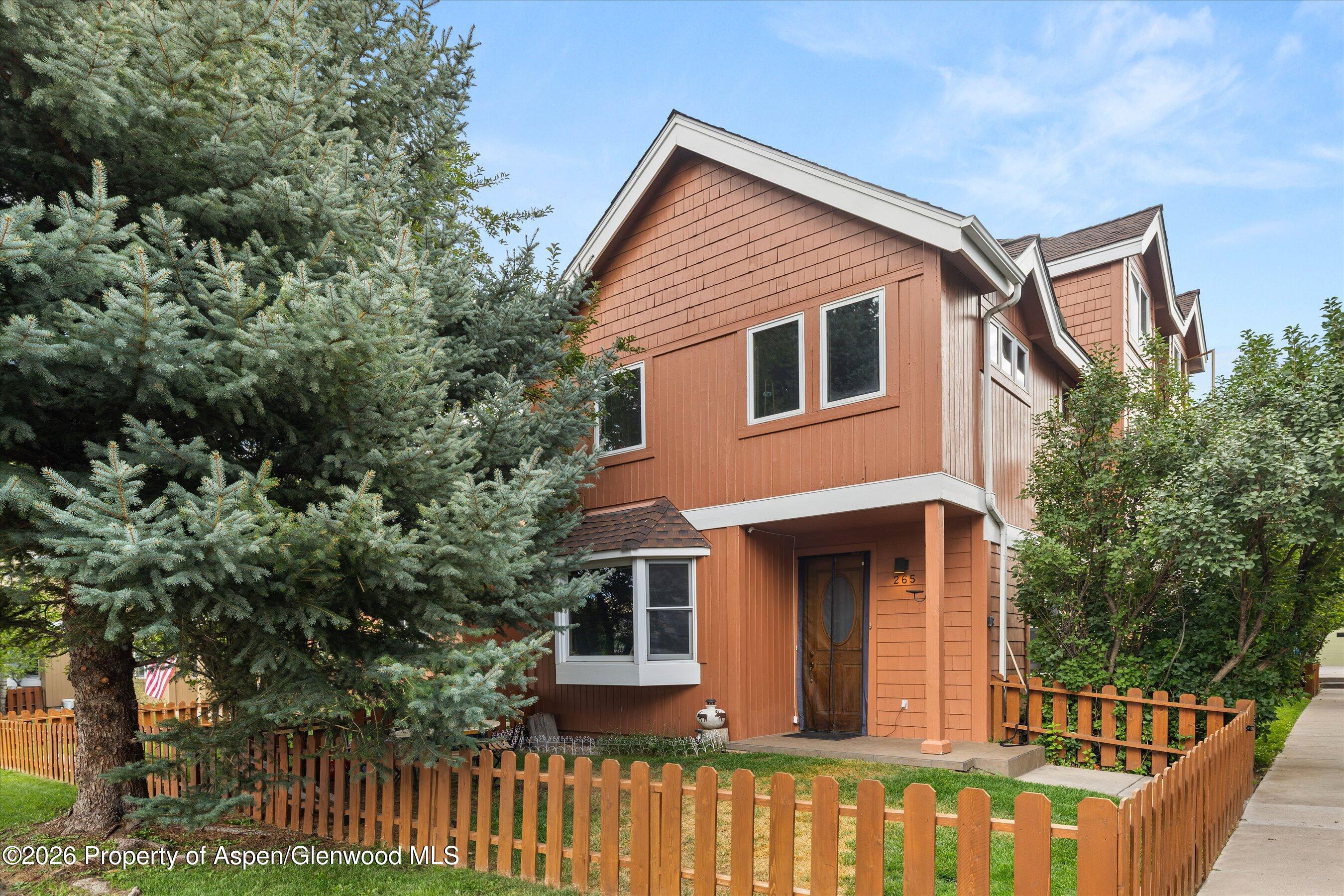 265 Southside Drive — photo