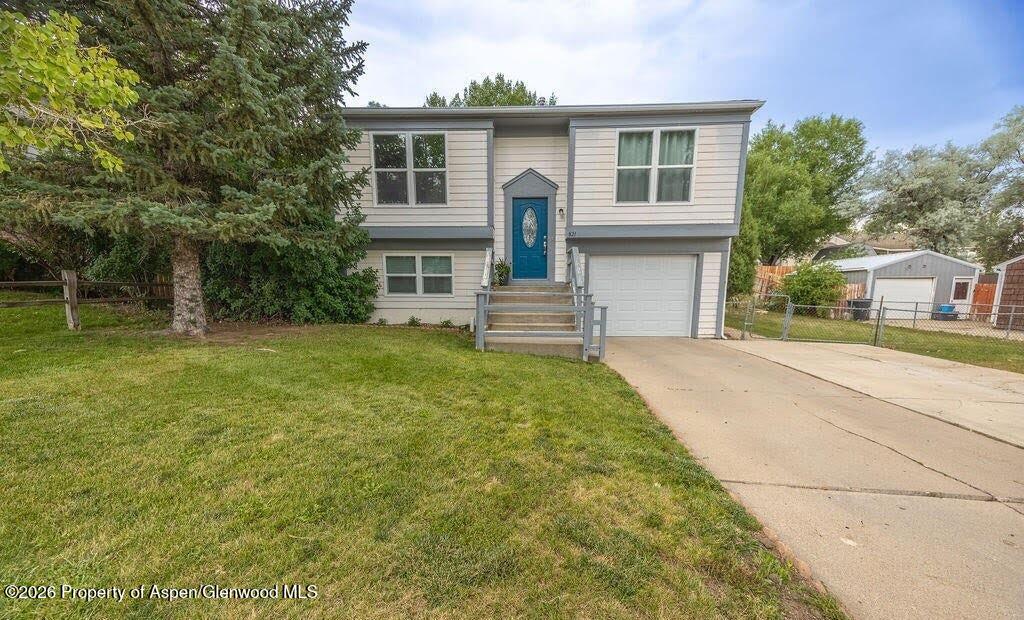 821 Exmoor Road — photo