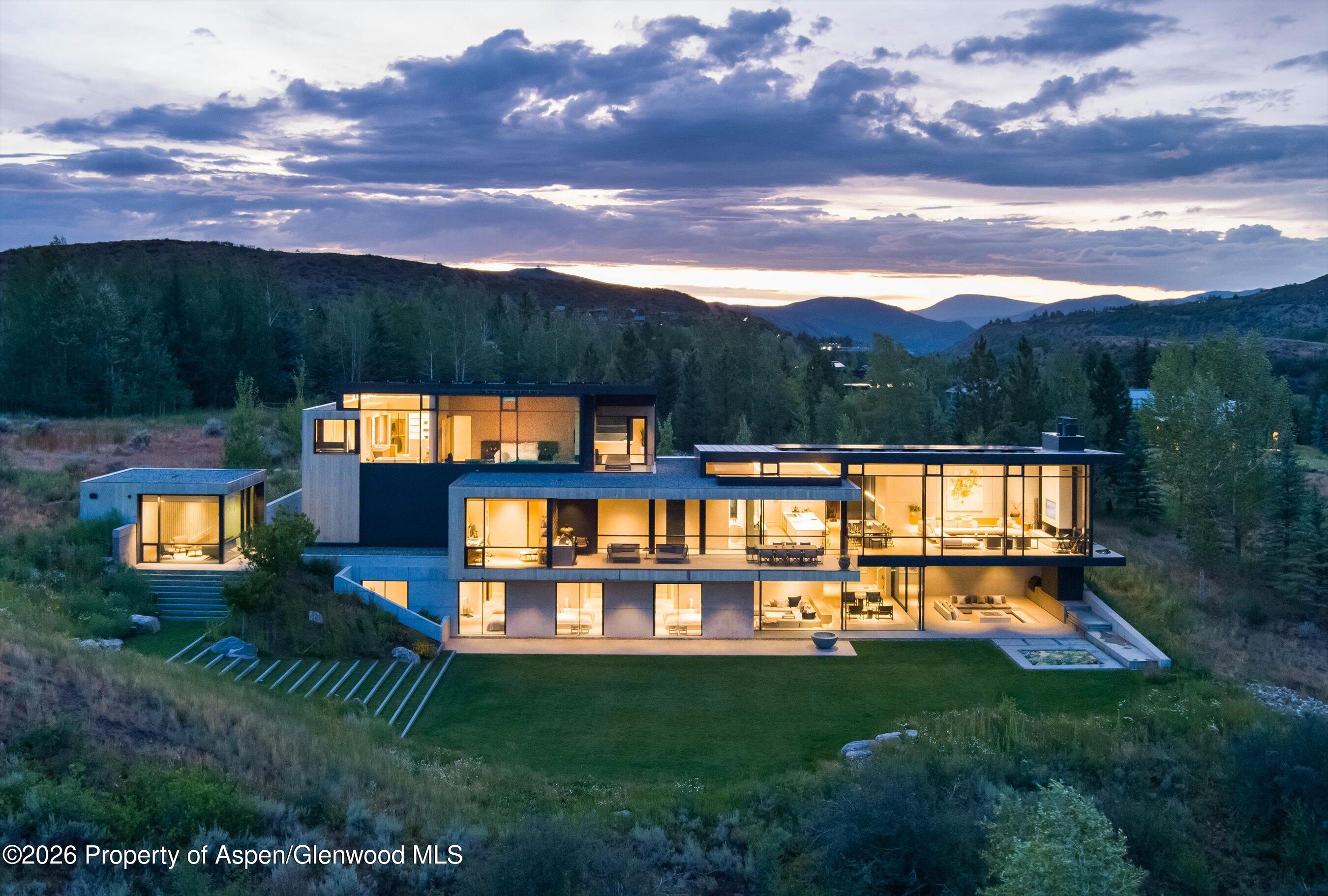 110 Coach Road — photo