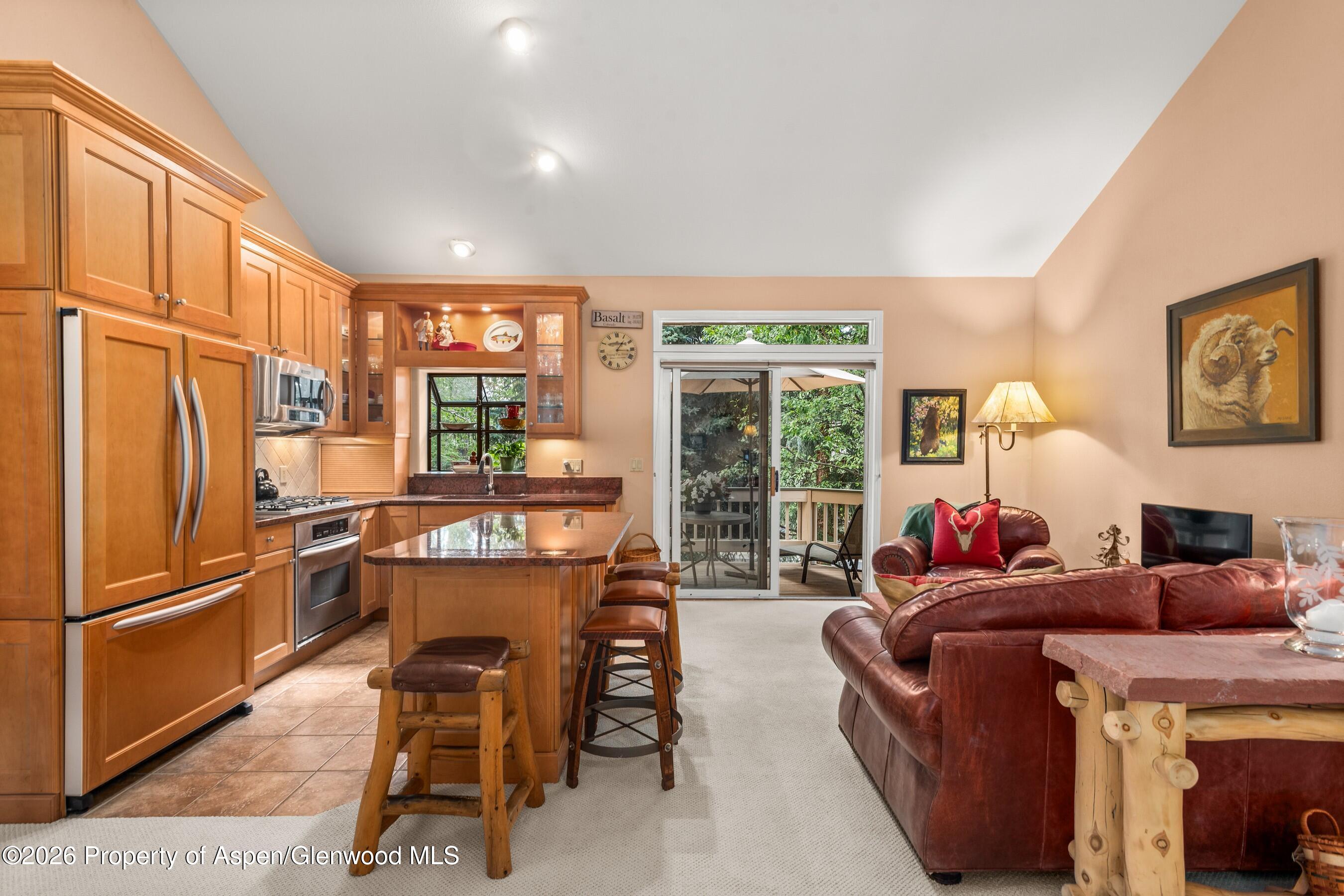 1504 Mockingbird Lane — photo