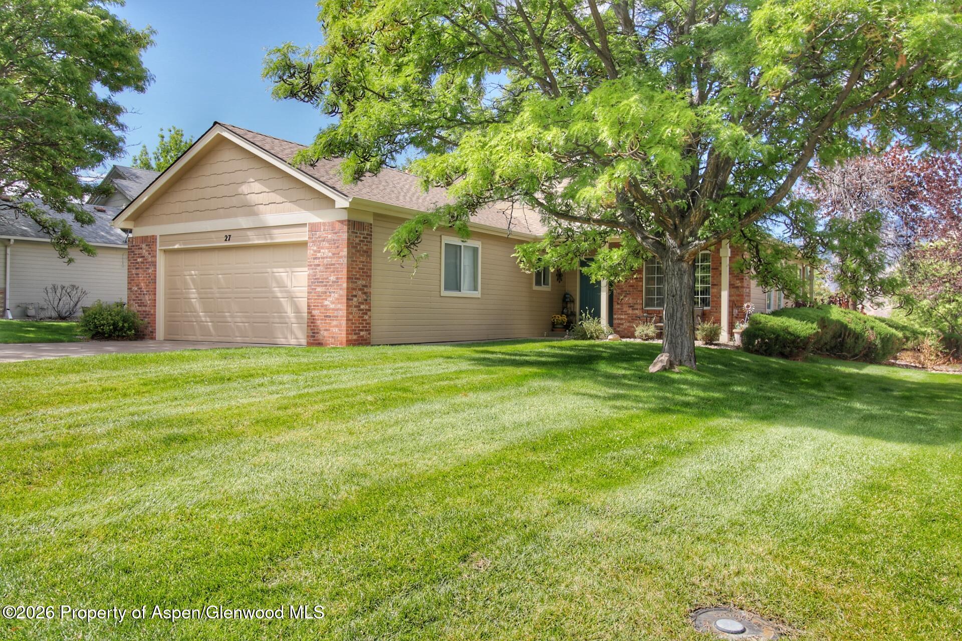 27 Limberpine Circle — photo