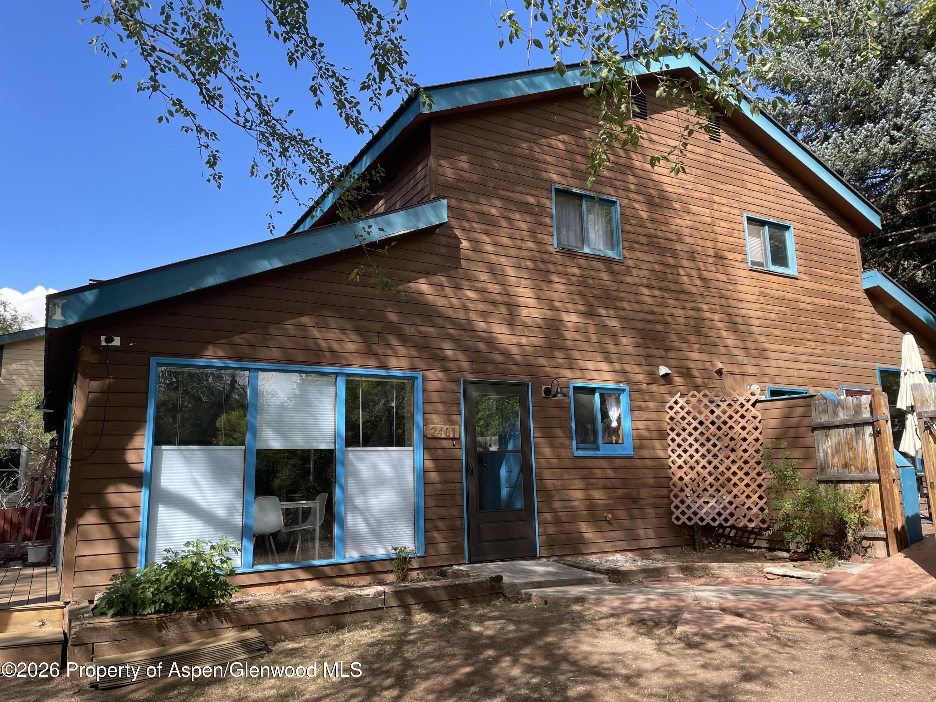2401 Bennett Avenue Unit #a — photo