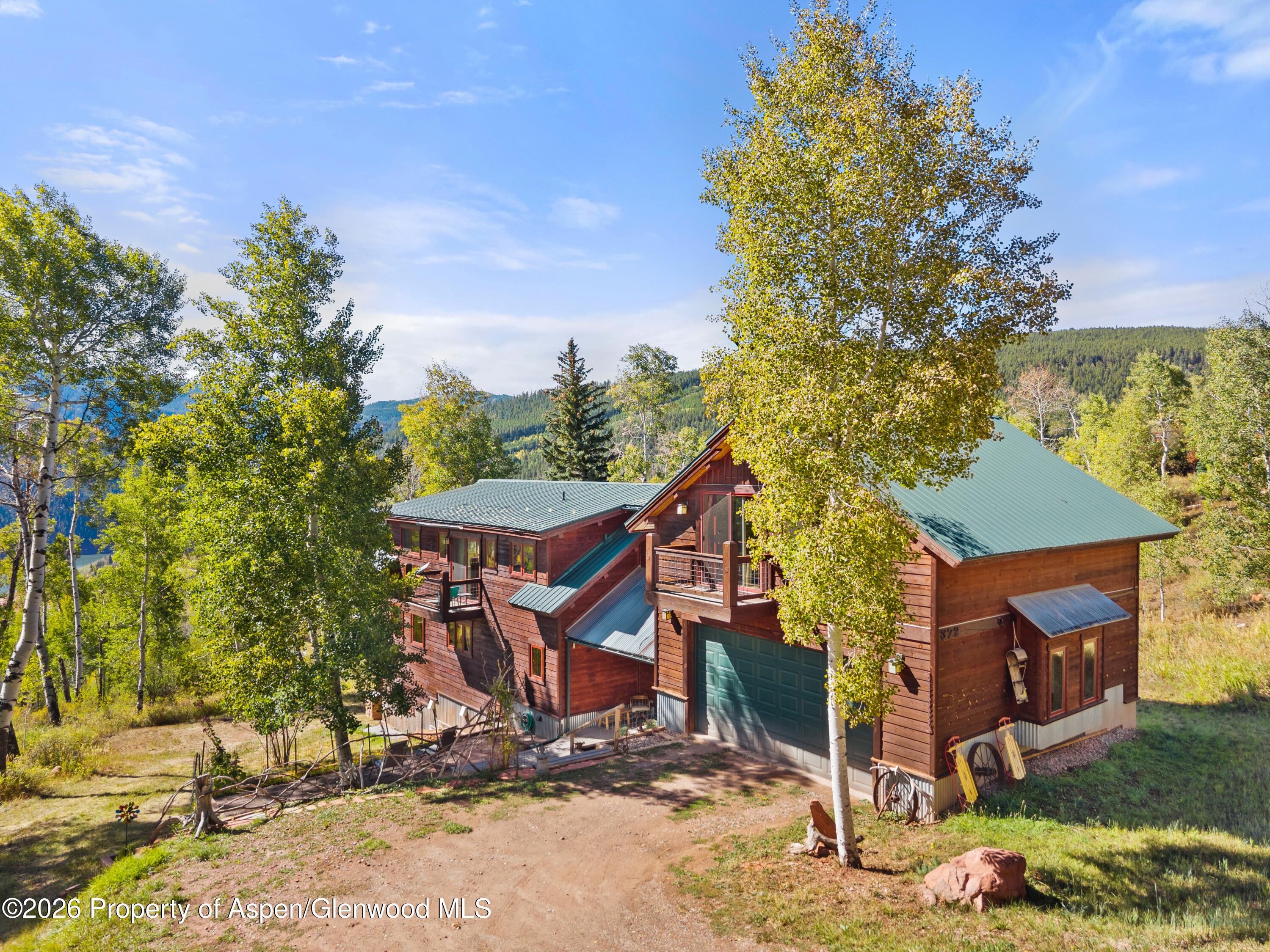 372 Hawk Lane — photo