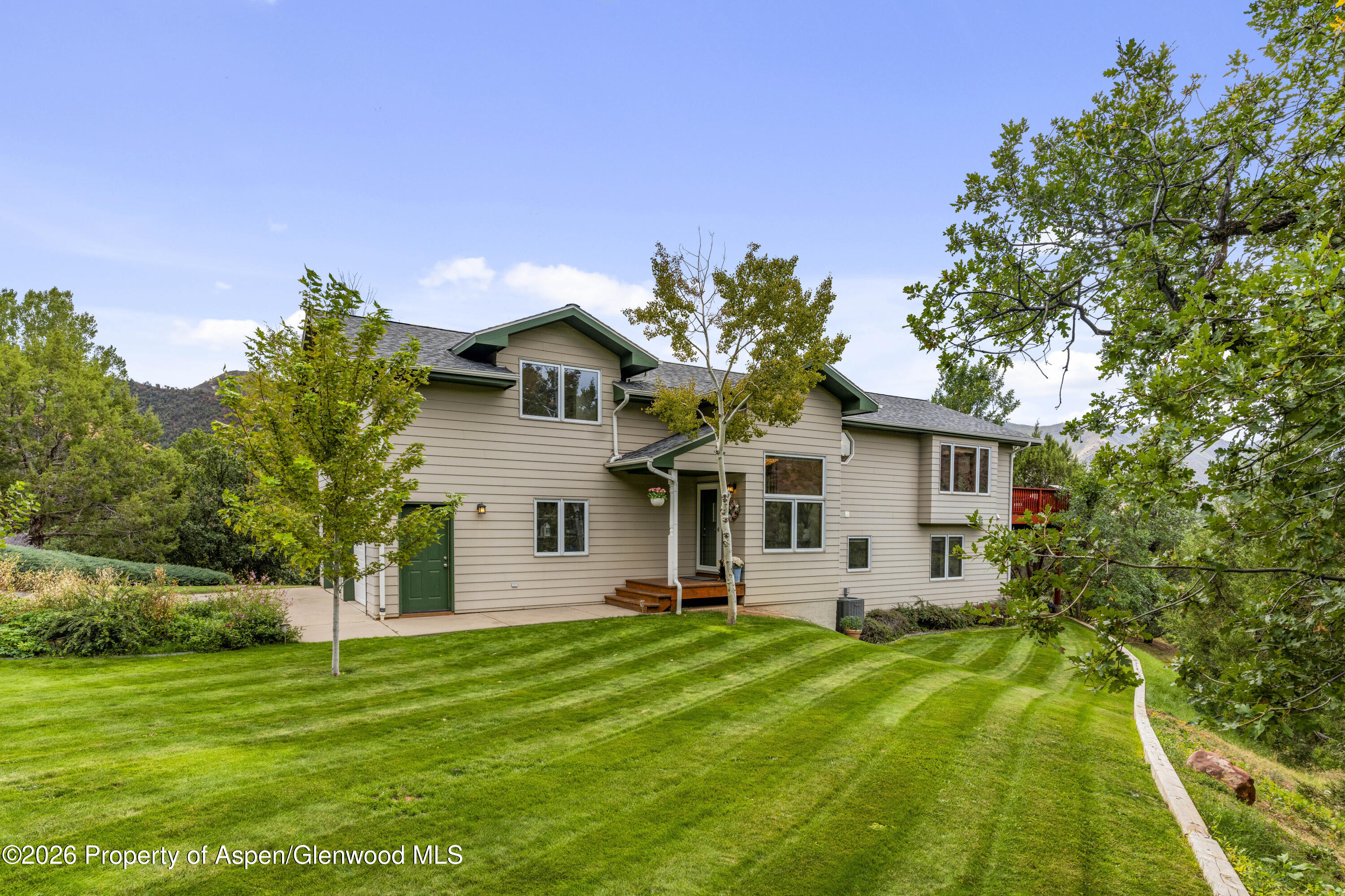 687 Canyon Creek Drive — photo