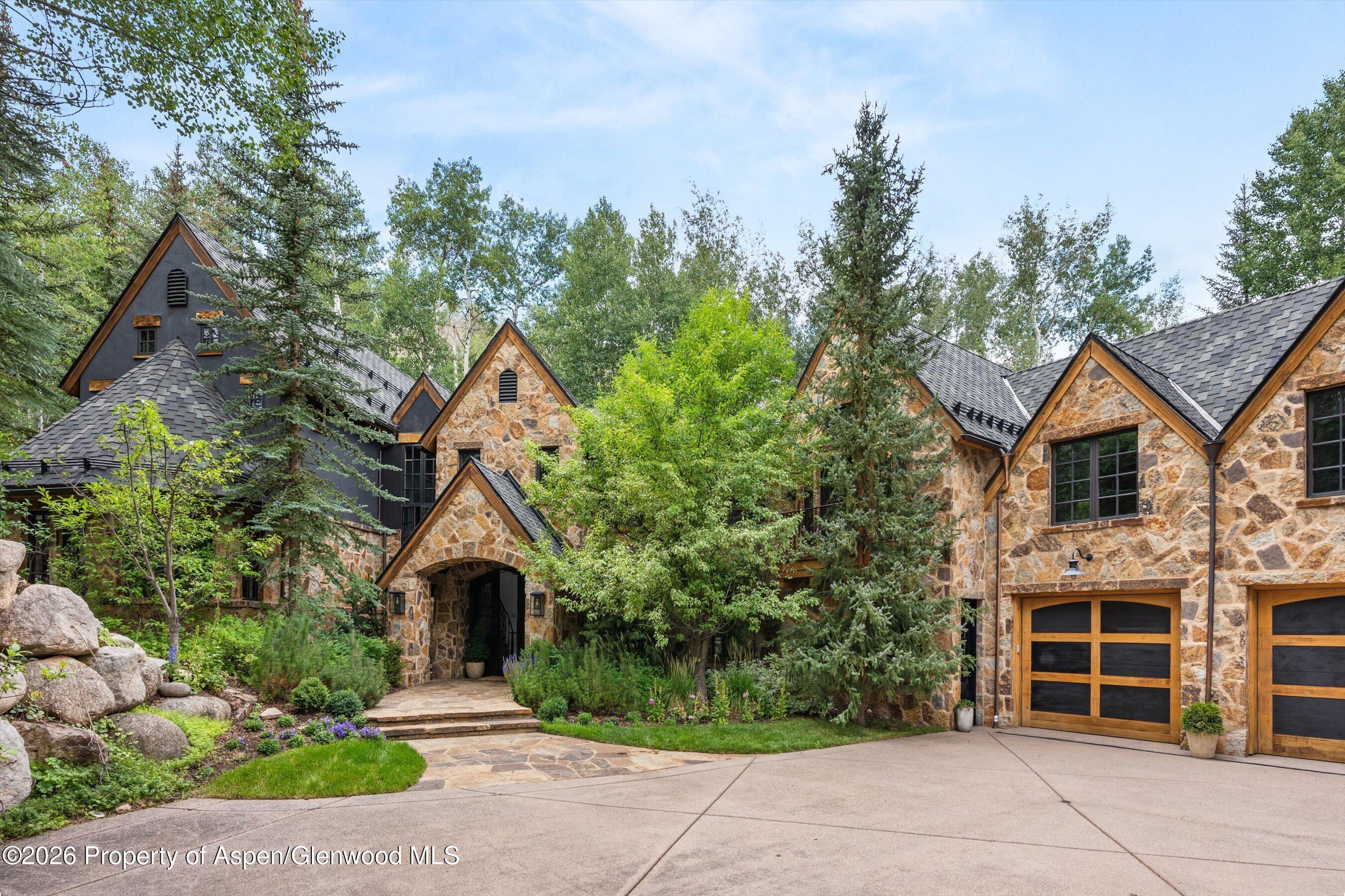 115 Blue Spruce Lane — photo