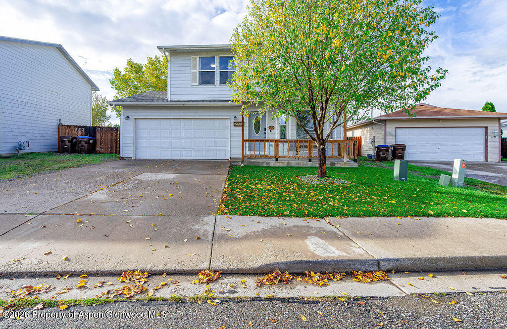 2275 Meadow Circle — photo