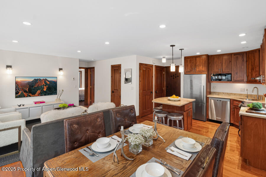 725 E Main Street Unit 309 — photo