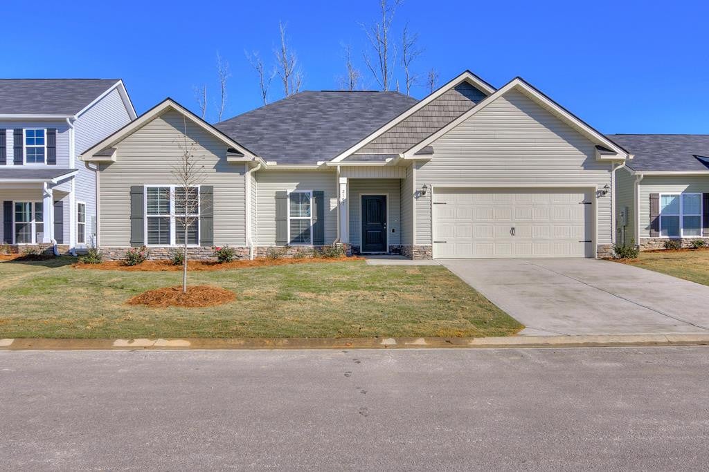 104 Constitution Circle Drive — photo