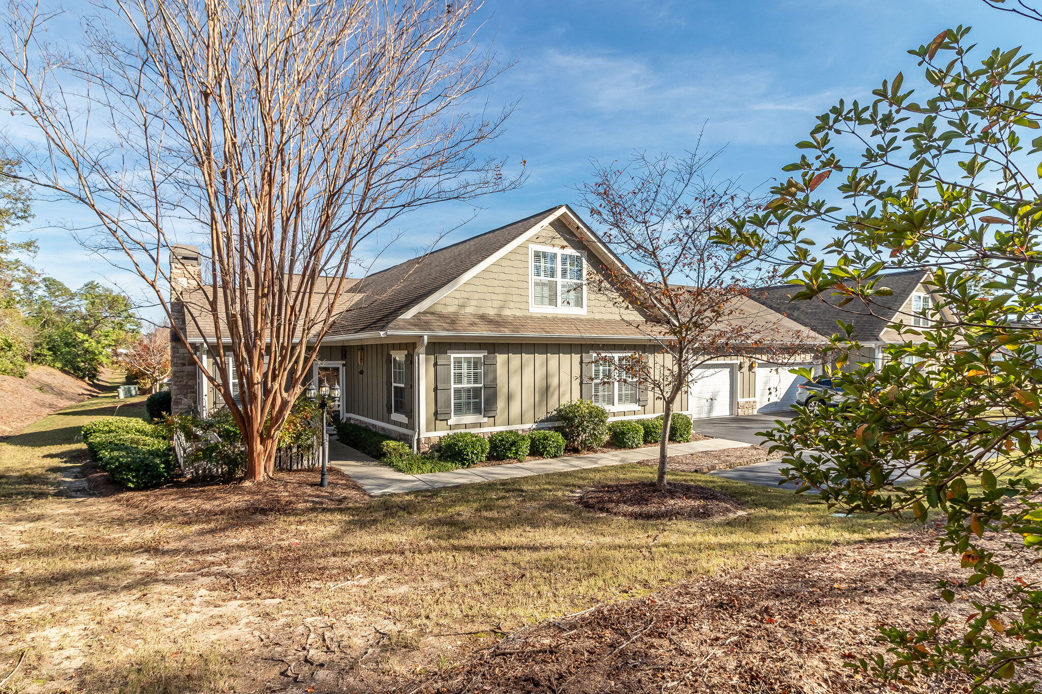 1215 Brookstone Way — photo