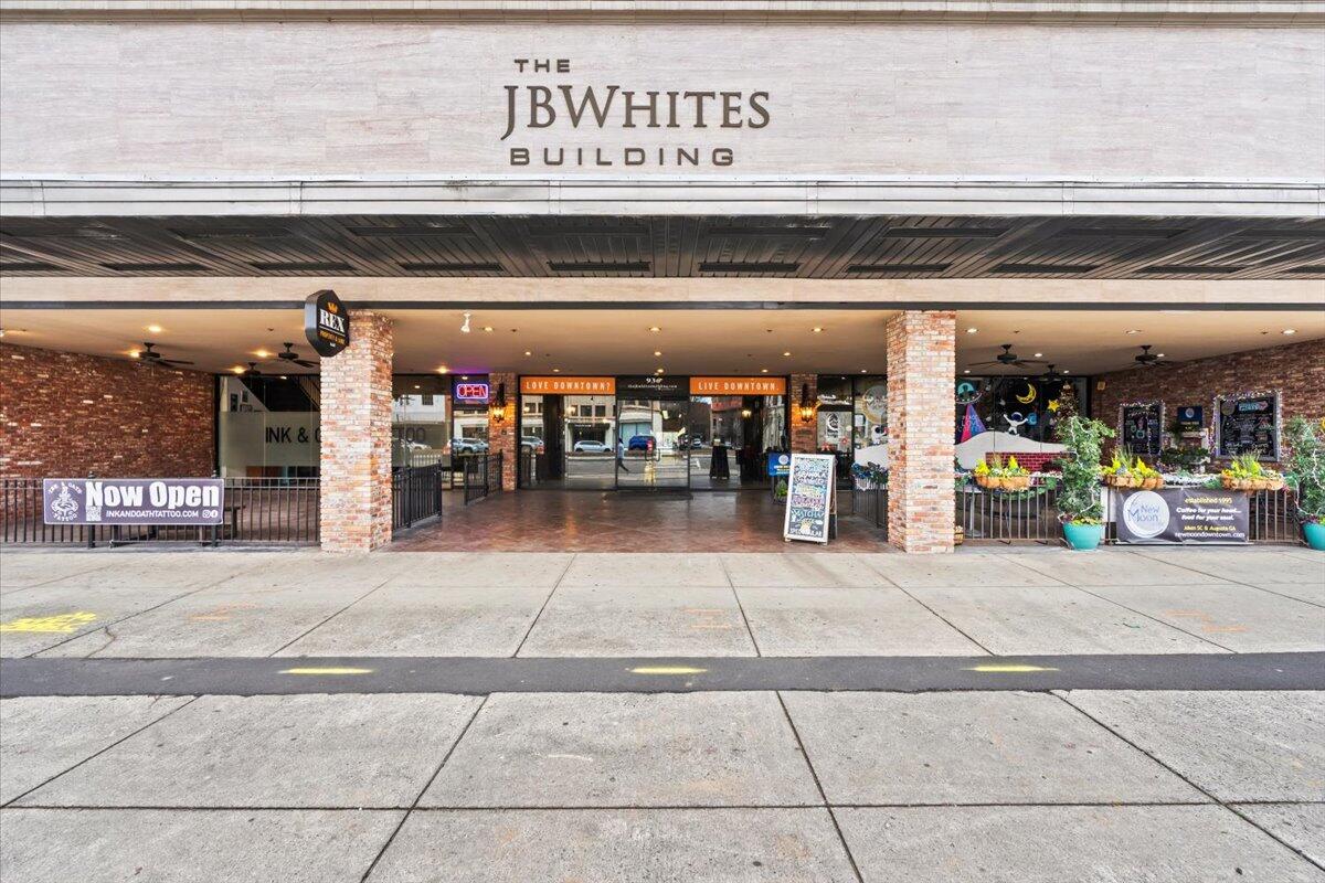 936 Broad Street — photo