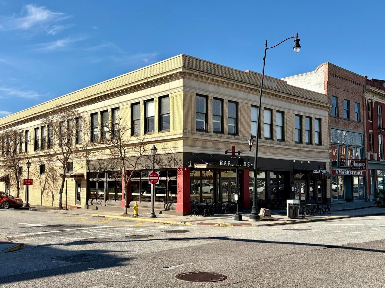 1204 Broad Street — photo
