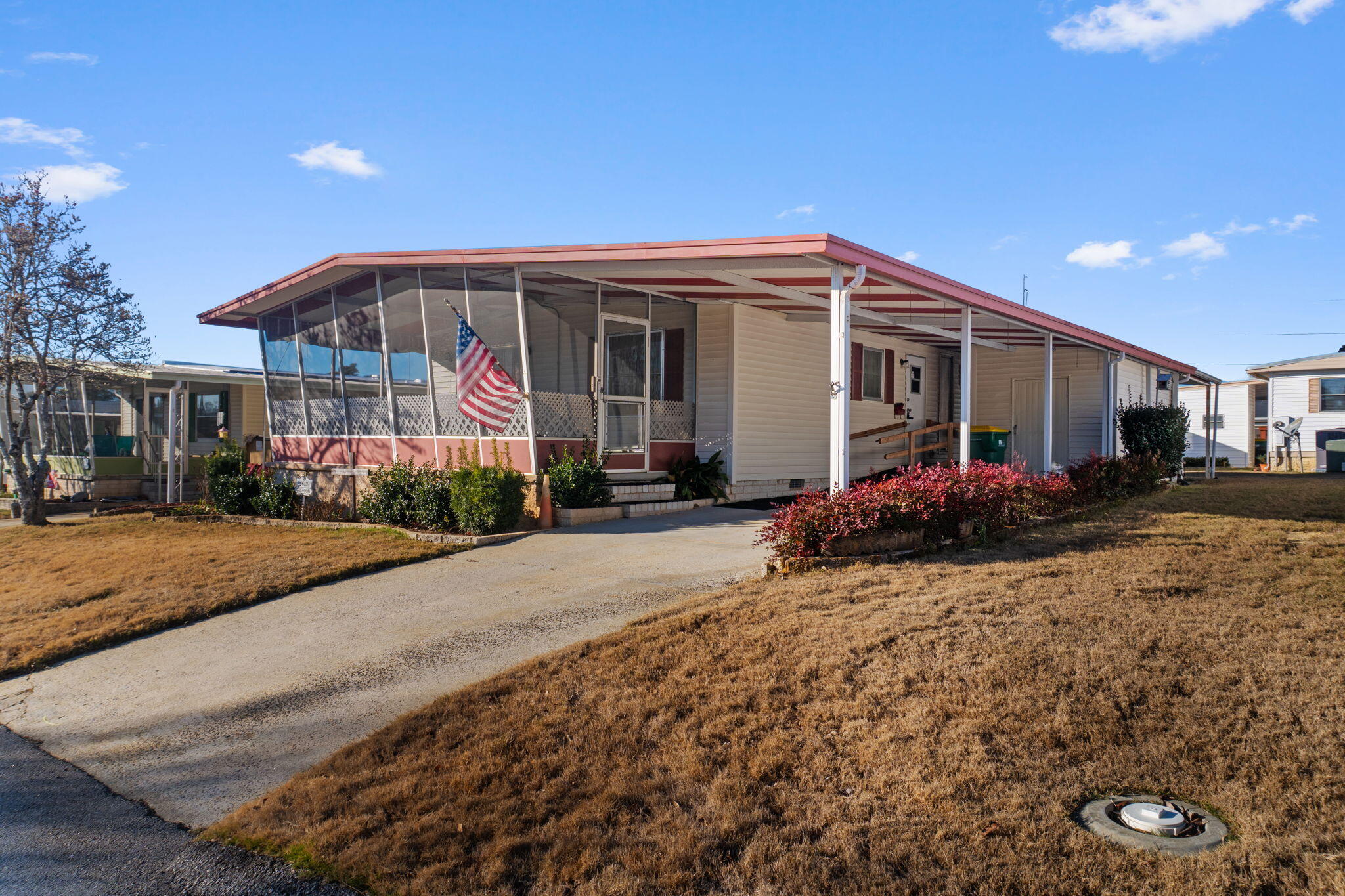 4613 Durbin Drive — photo
