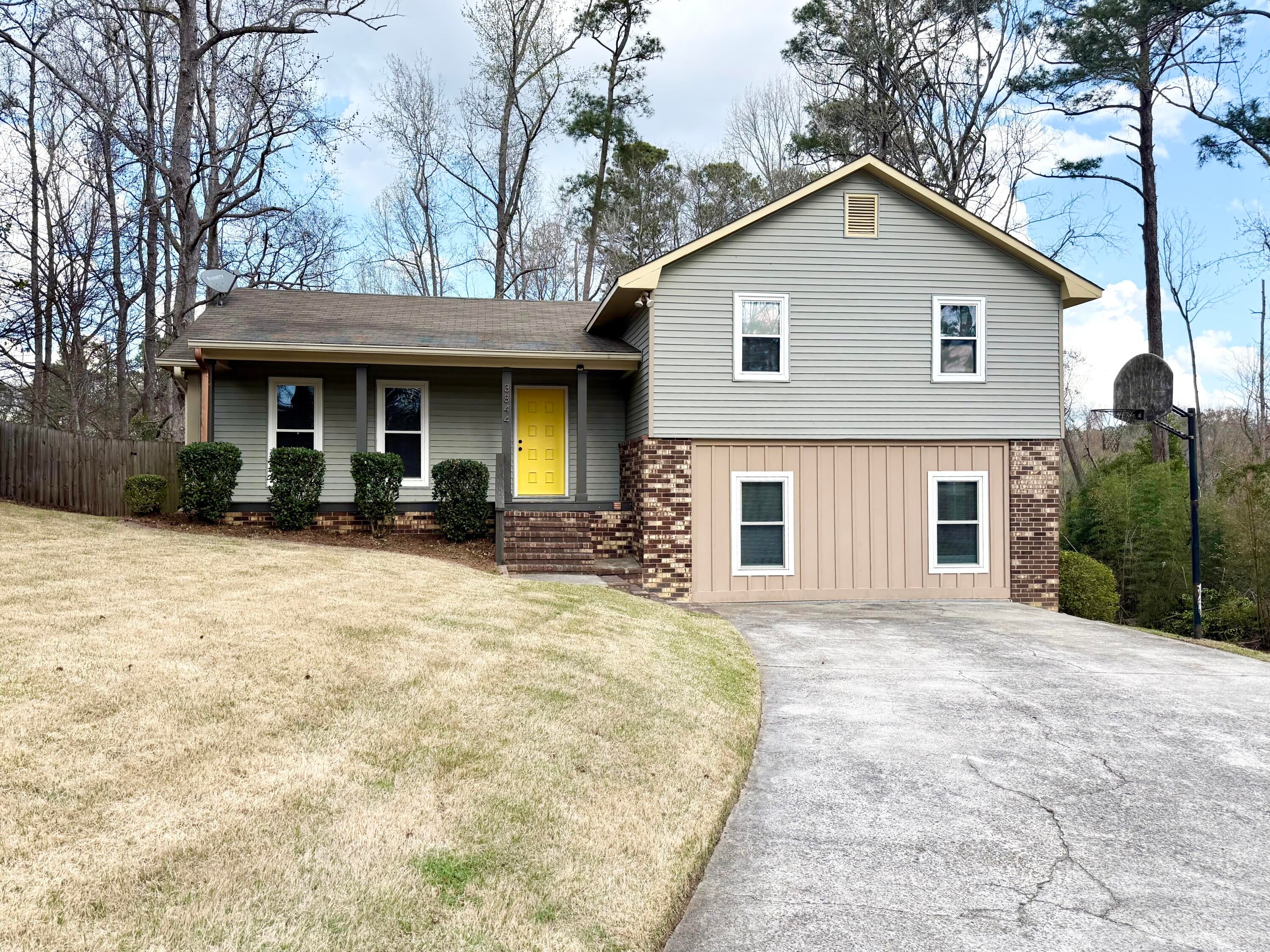 3844 Creek Court — photo
