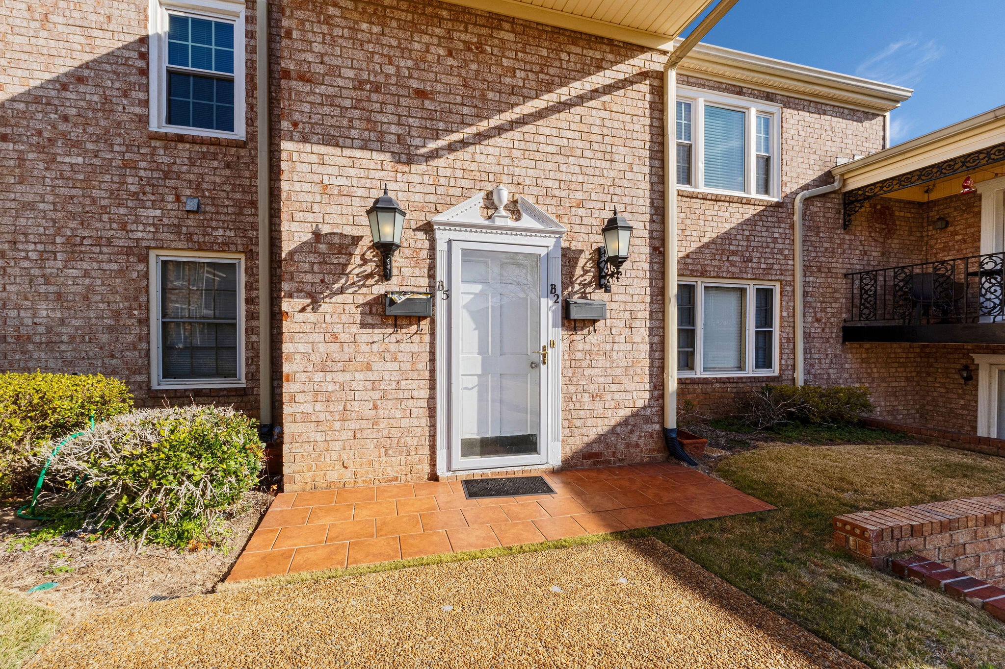 1010 Hickman Road — photo