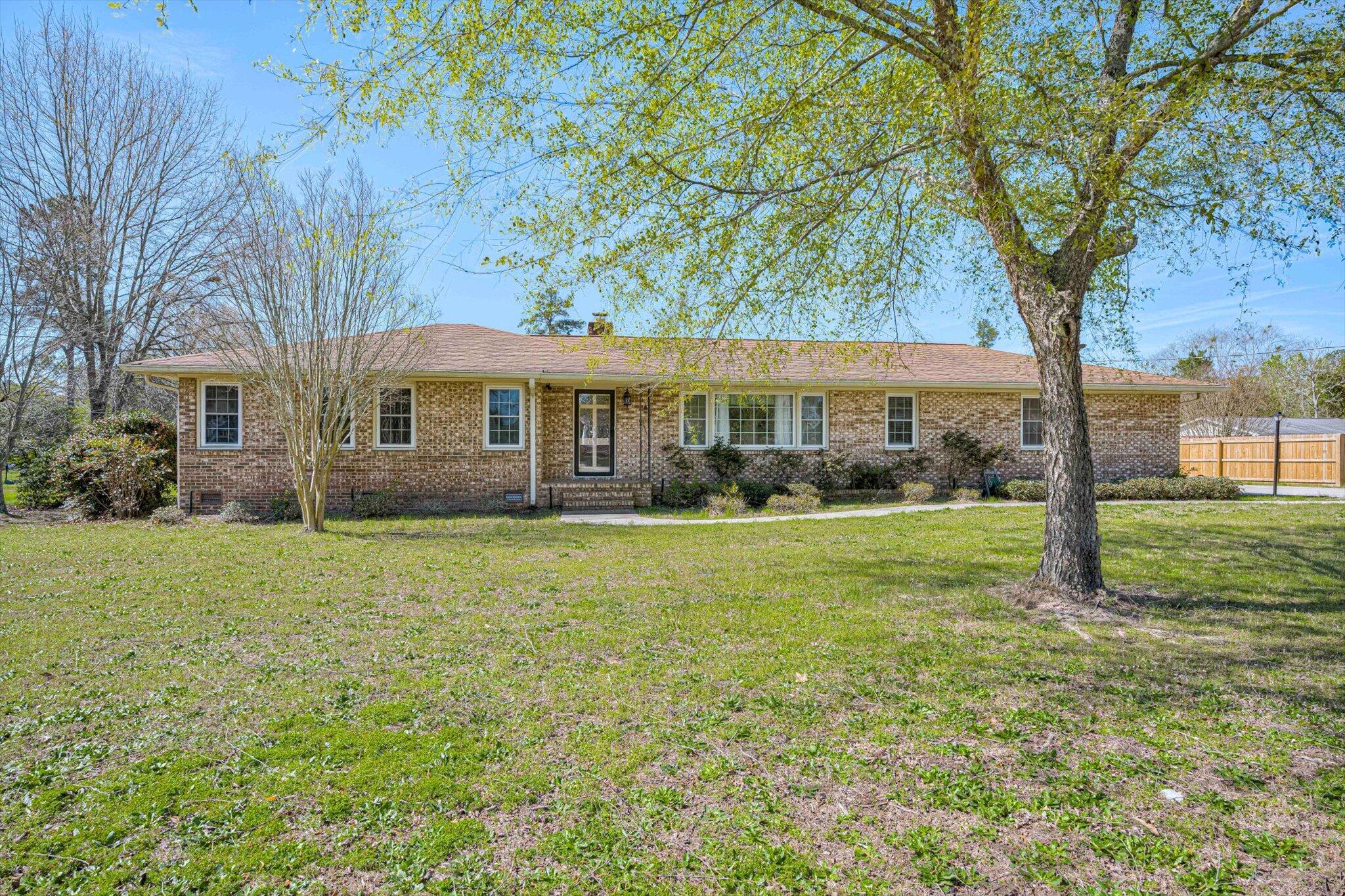 468 Williston Road — photo