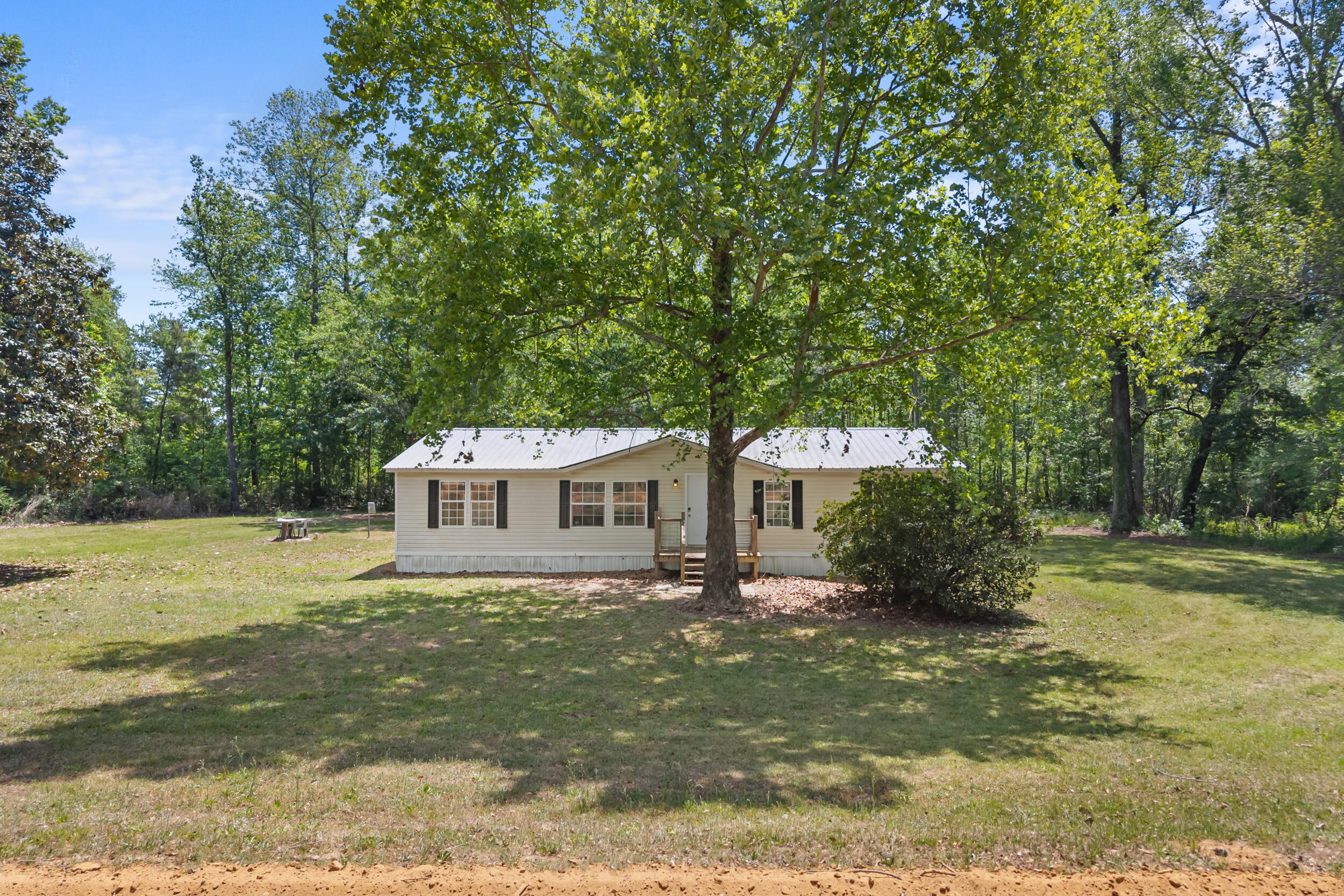 3347 Dickey Road — photo