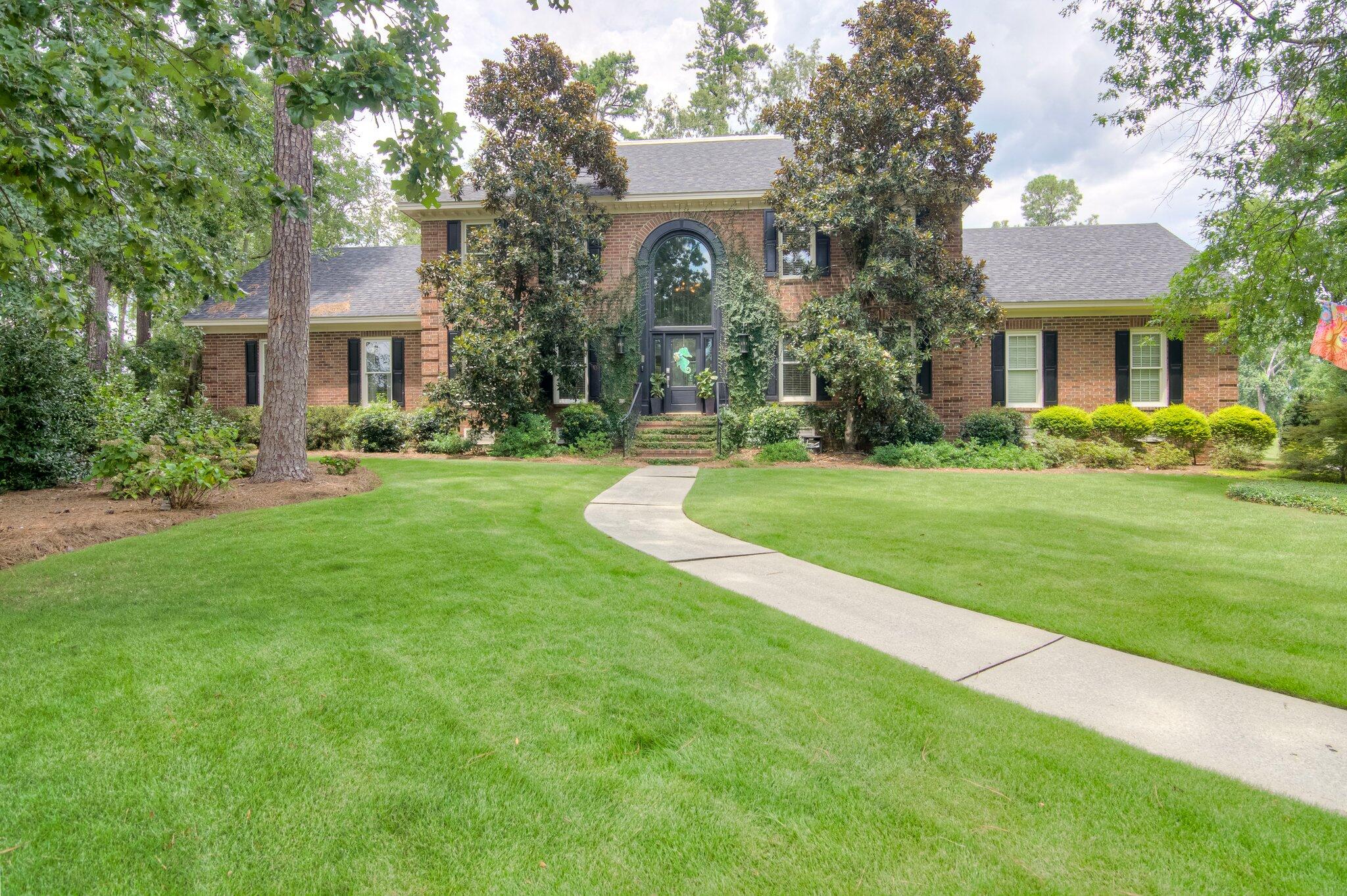 3587 Oakmont Court — photo