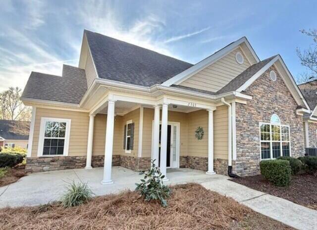2303 Amberley Pass — photo