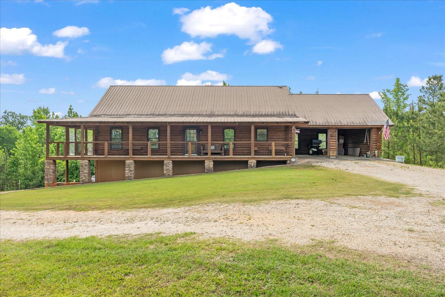 299 SW Hunting Club Road — photo