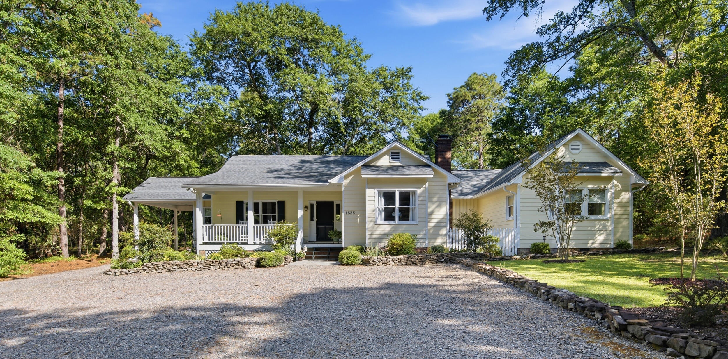 1525 Sunshine Court — photo