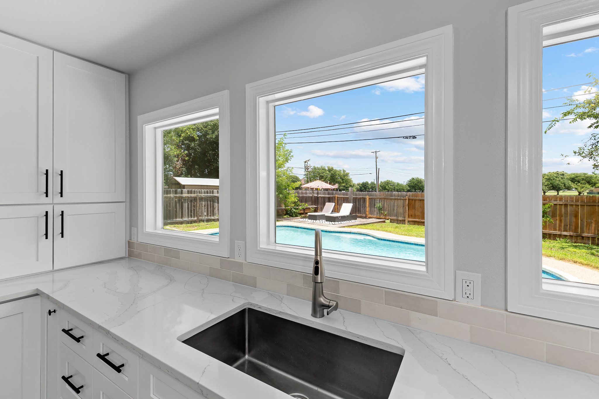 902 Dove CV — photo