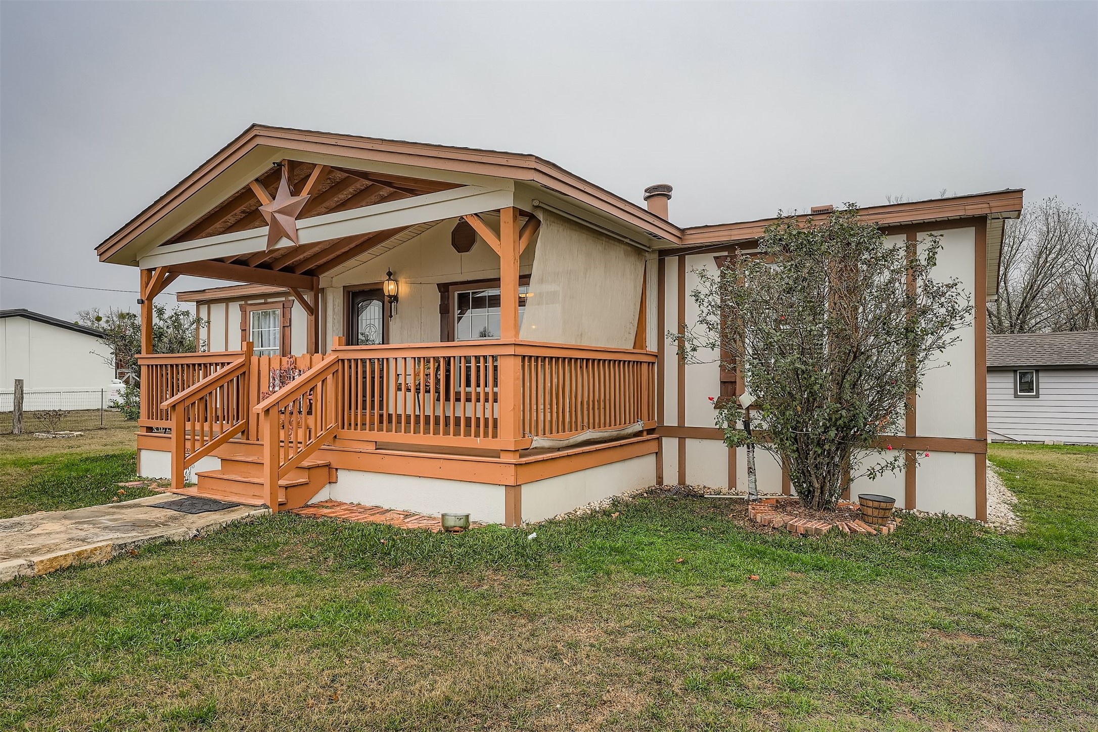 145 Alyssa Loop, Bastrop, TX 78602 — photo 3