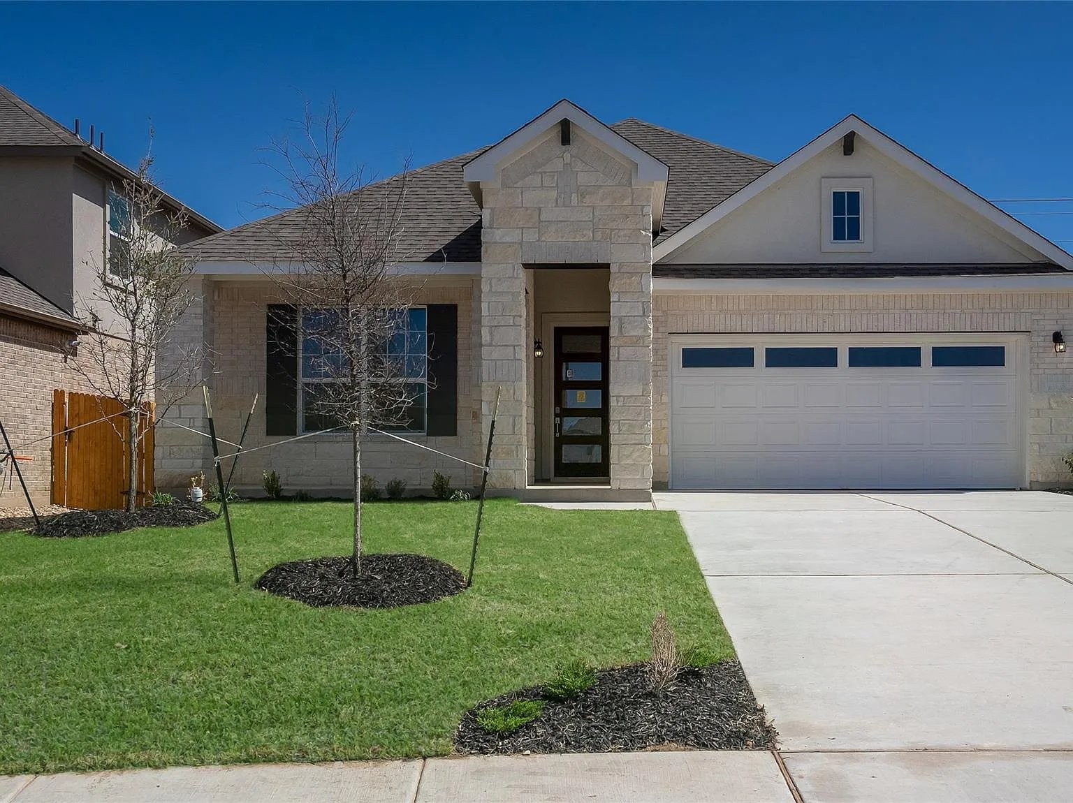1813 Walnut Grove Bnd — photo