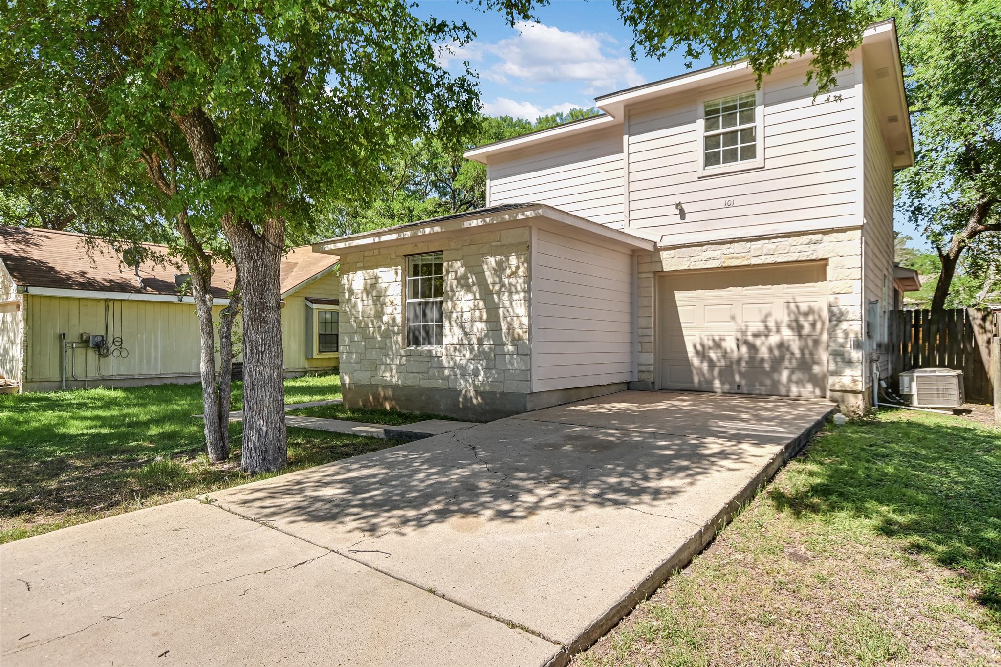 101 S Mockingbird Cir — photo