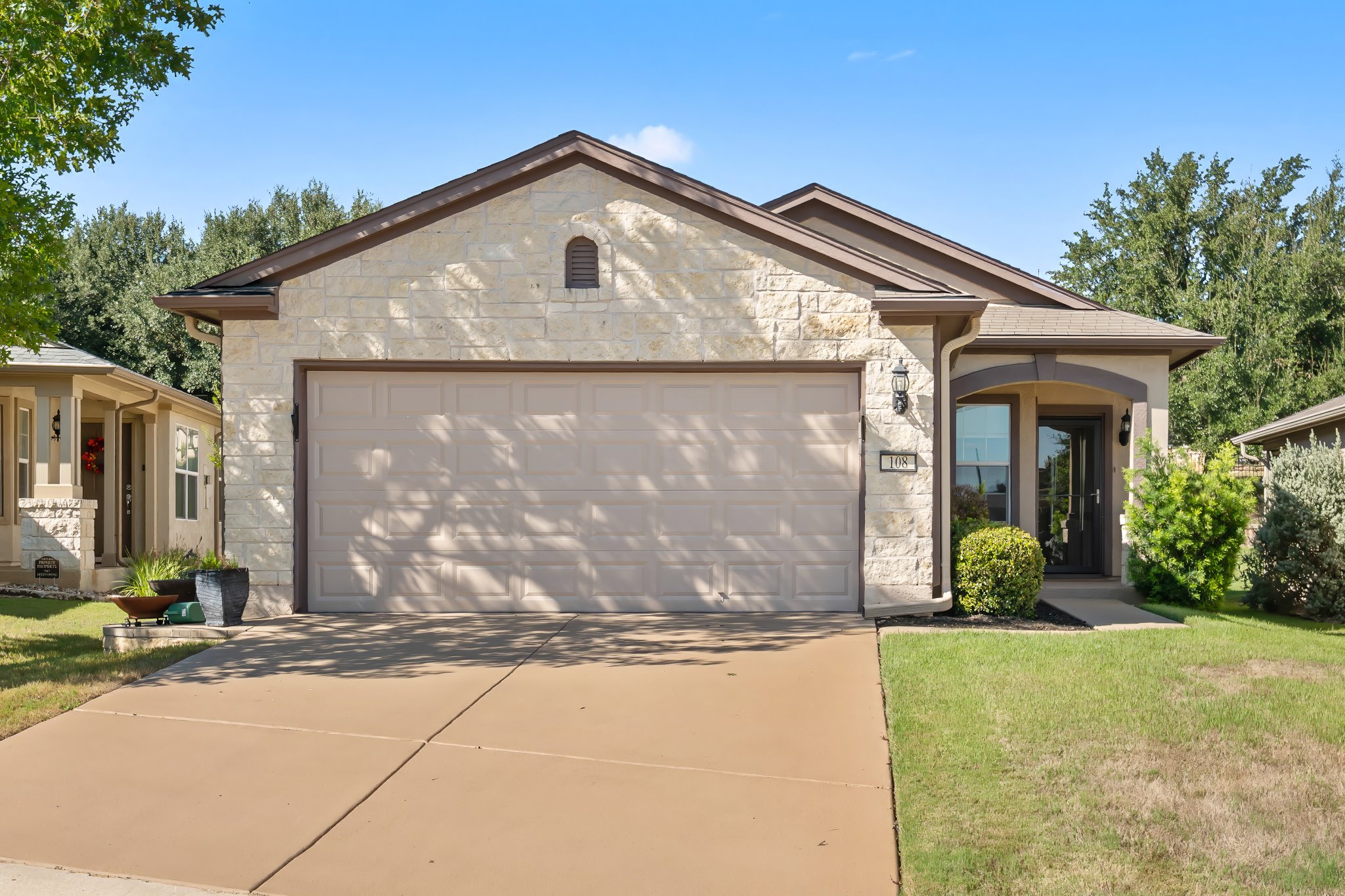 108 Garner CV — photo