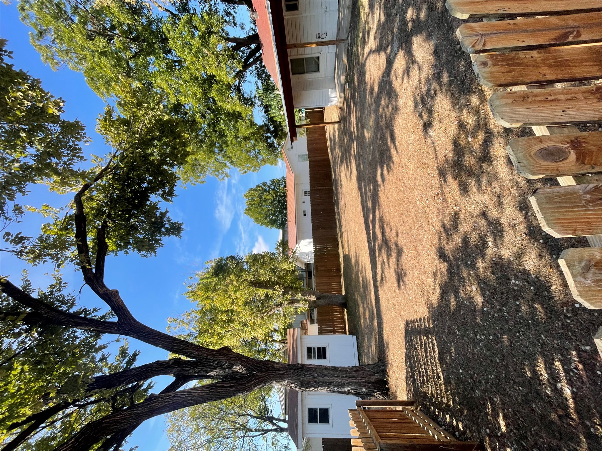 815 Springdale Road, Austin, TX 78702 — photo 2