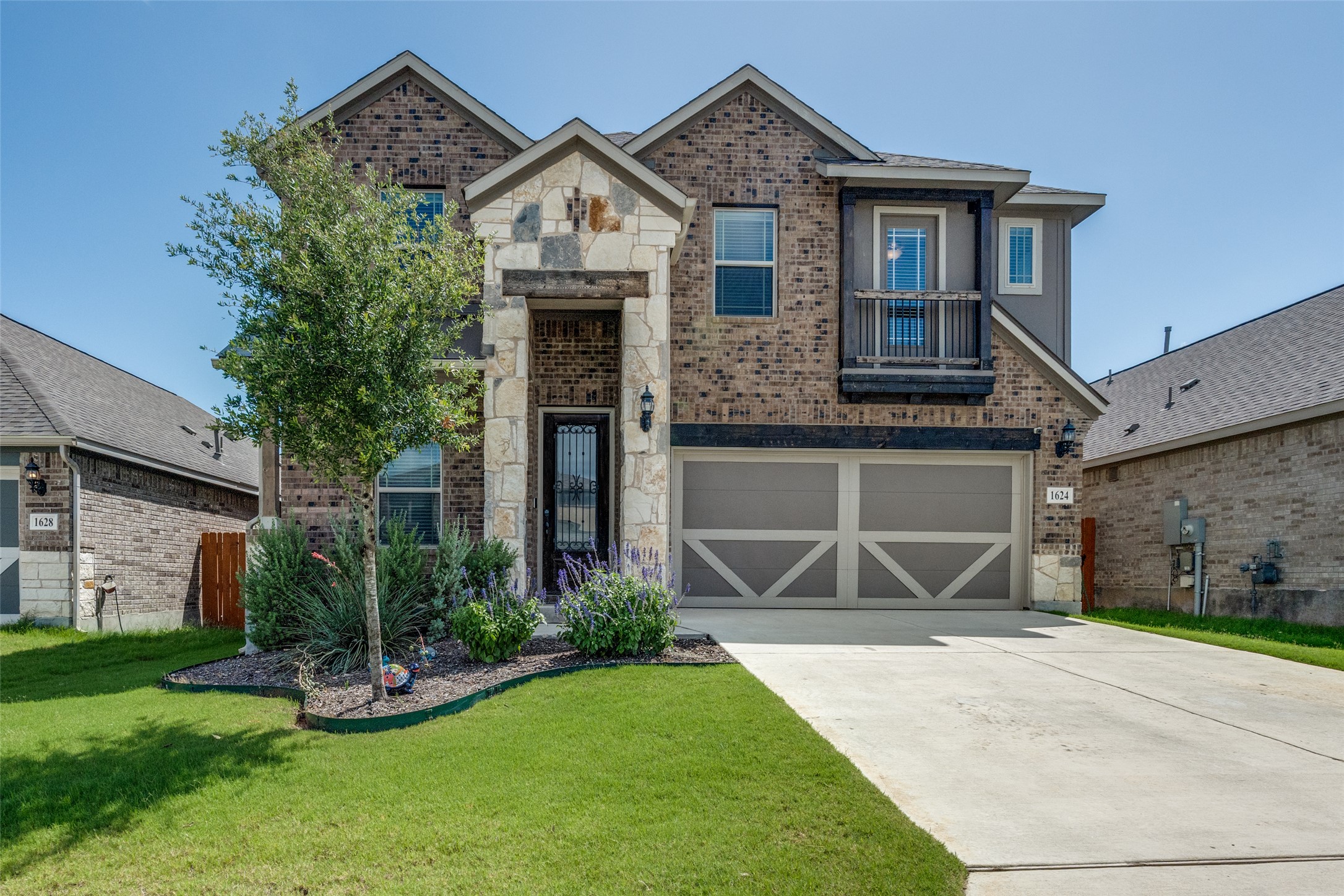 1624 Stone House Dr — photo