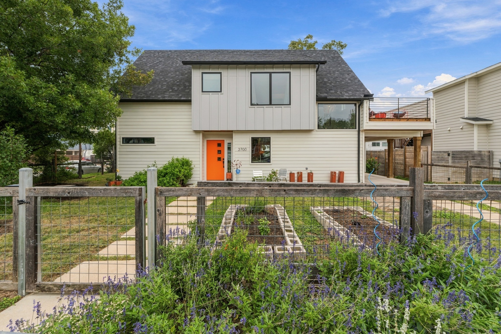 3700 Tower View Ct — photo