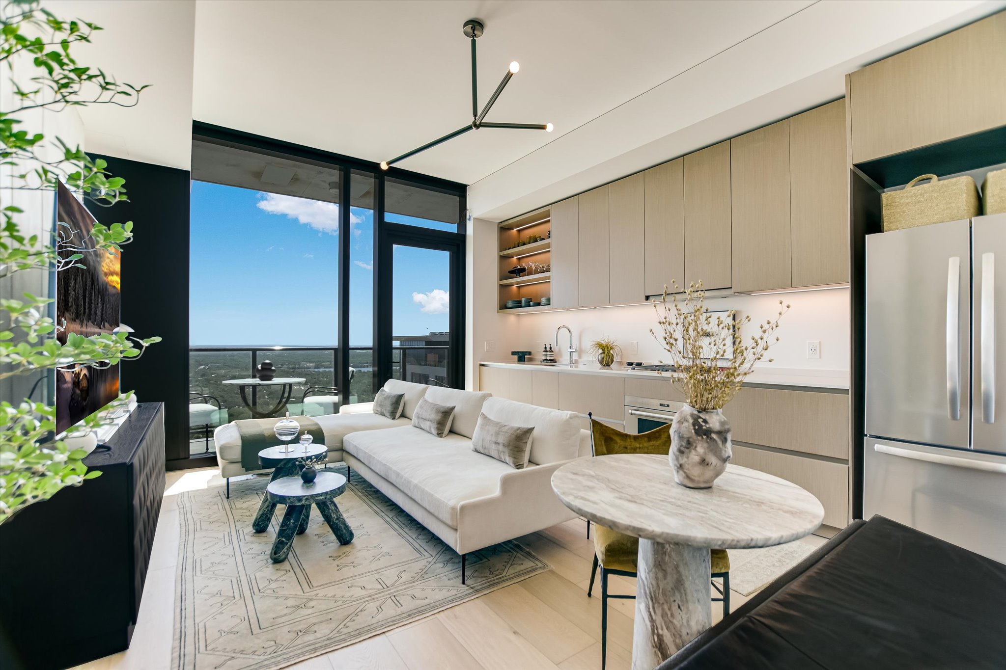 610 Davis St 2607 — photo